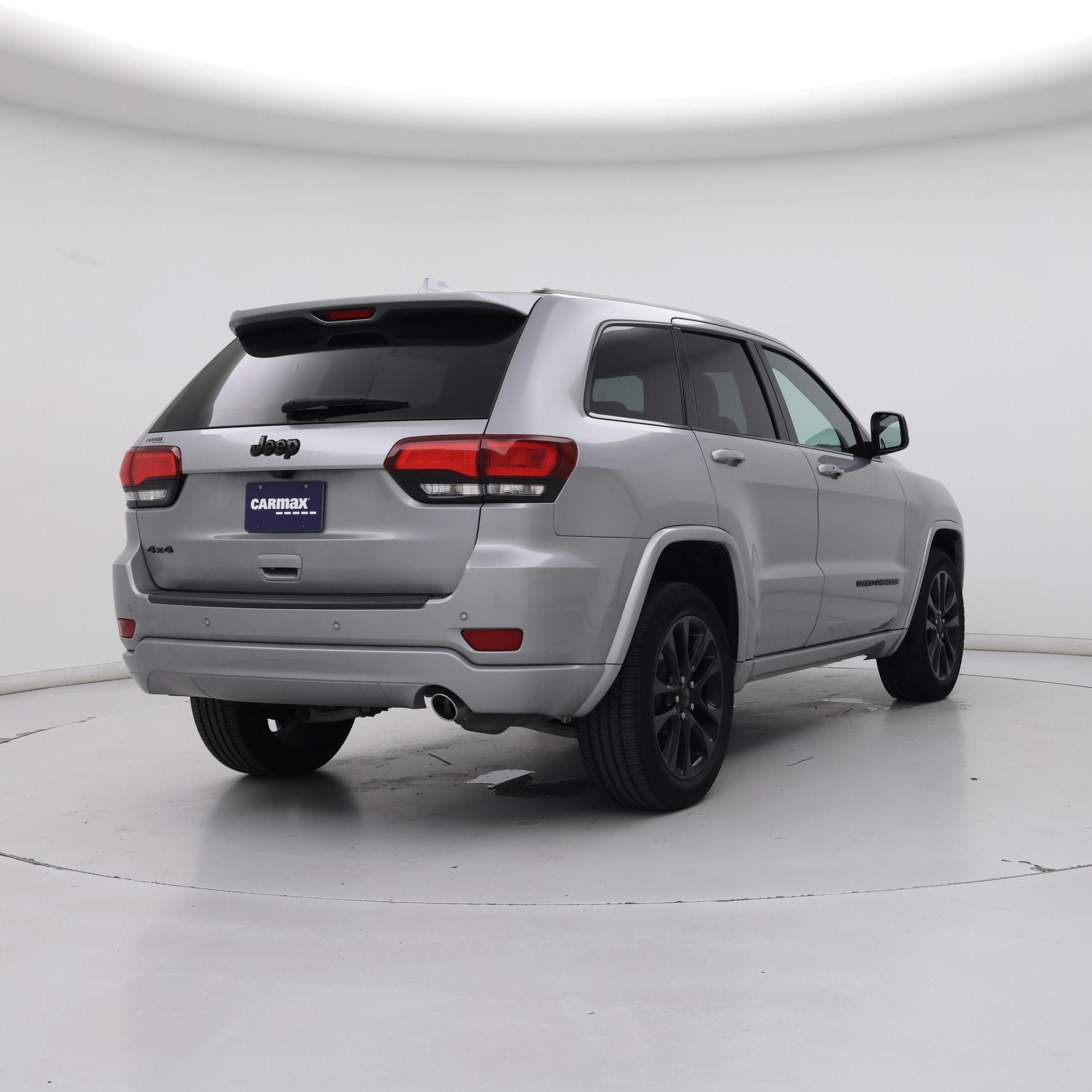 Thumbnail: 2020 Jeep Grand Cherokee - 8