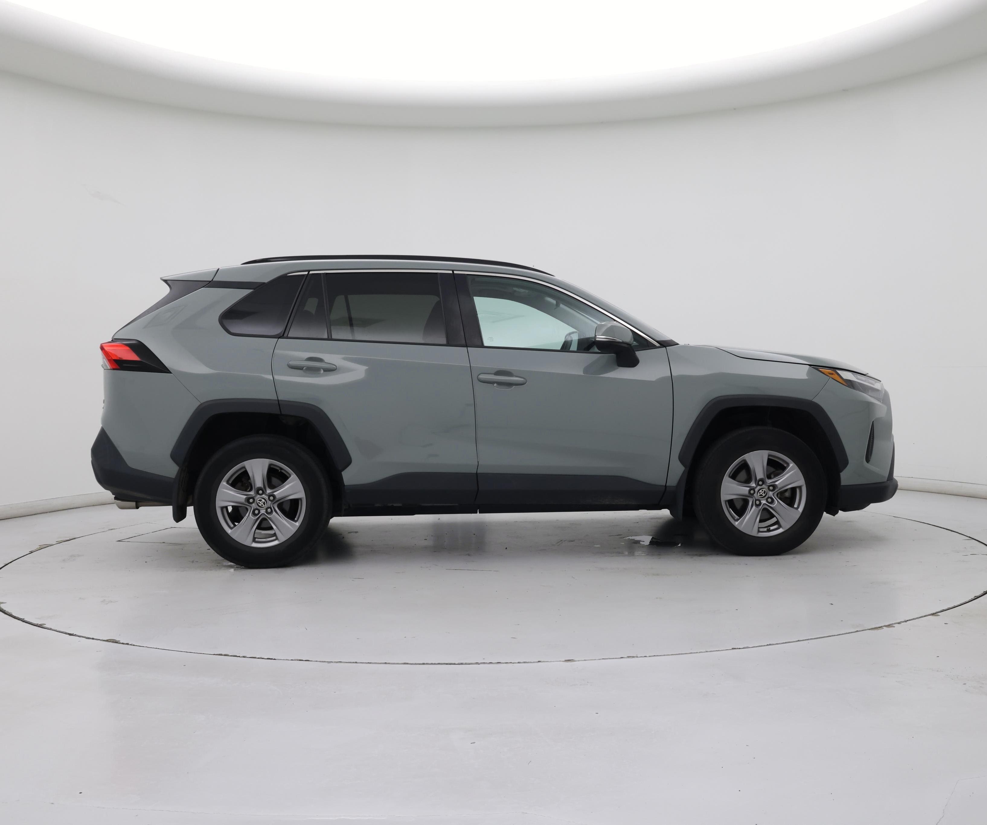 Thumbnail: 2022 Toyota RAV4 - 7