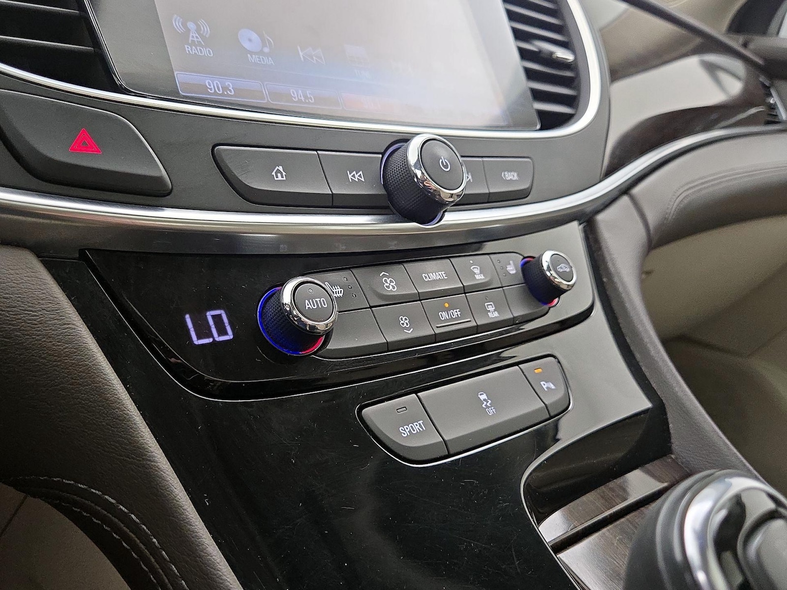 2019 Buick LaCrosse Essence - Photo 18