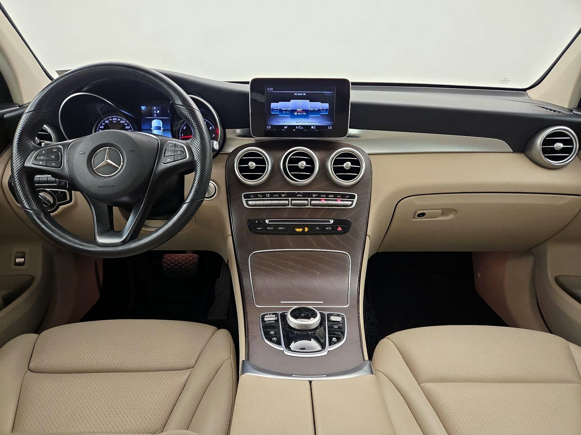 Thumbnail: 2019 Mercedes-Benz GLC - 9