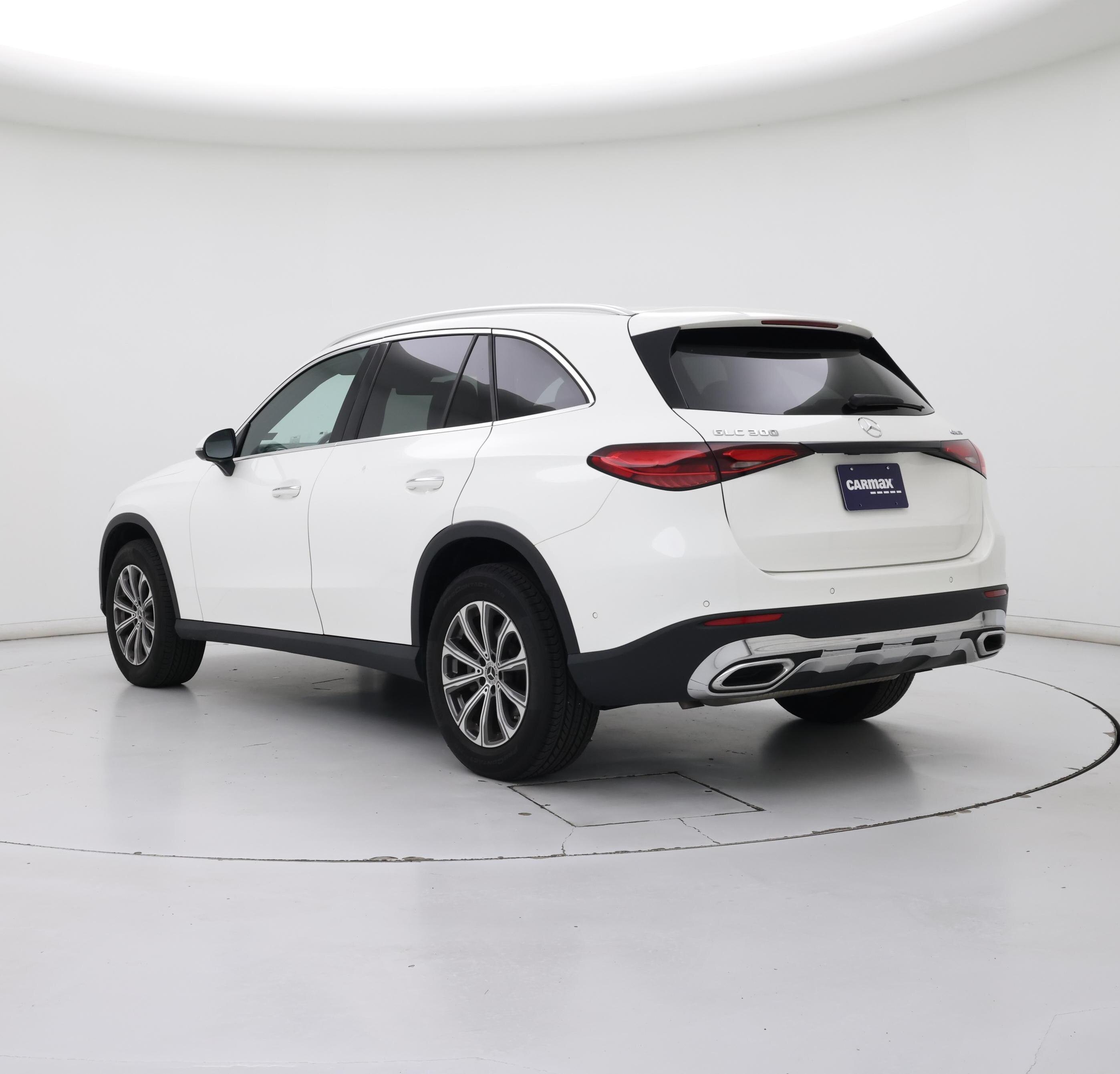 Thumbnail: 2023 Mercedes-Benz GLC - 2