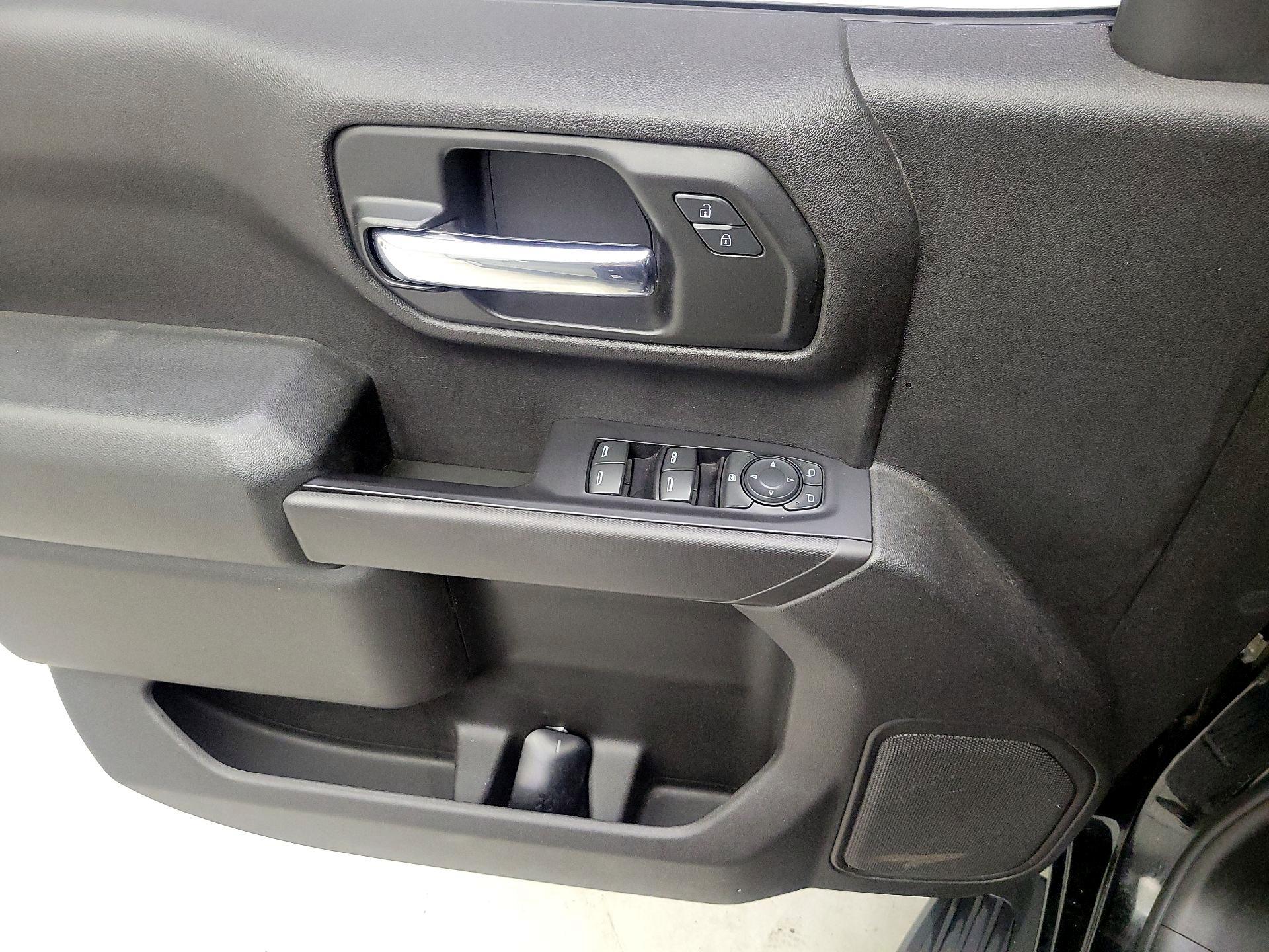 Thumbnail: 2020 Chevrolet Silverado 1500 - 12