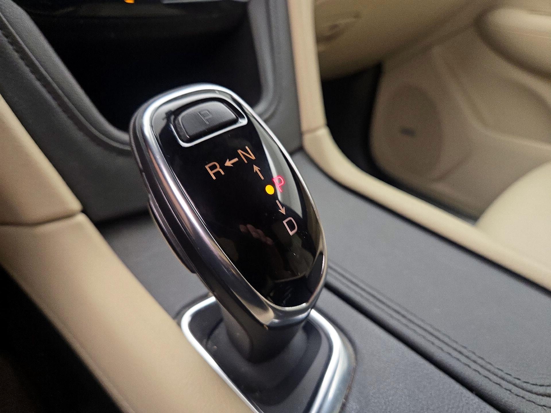 Thumbnail: 2018 Cadillac XT5 - 17