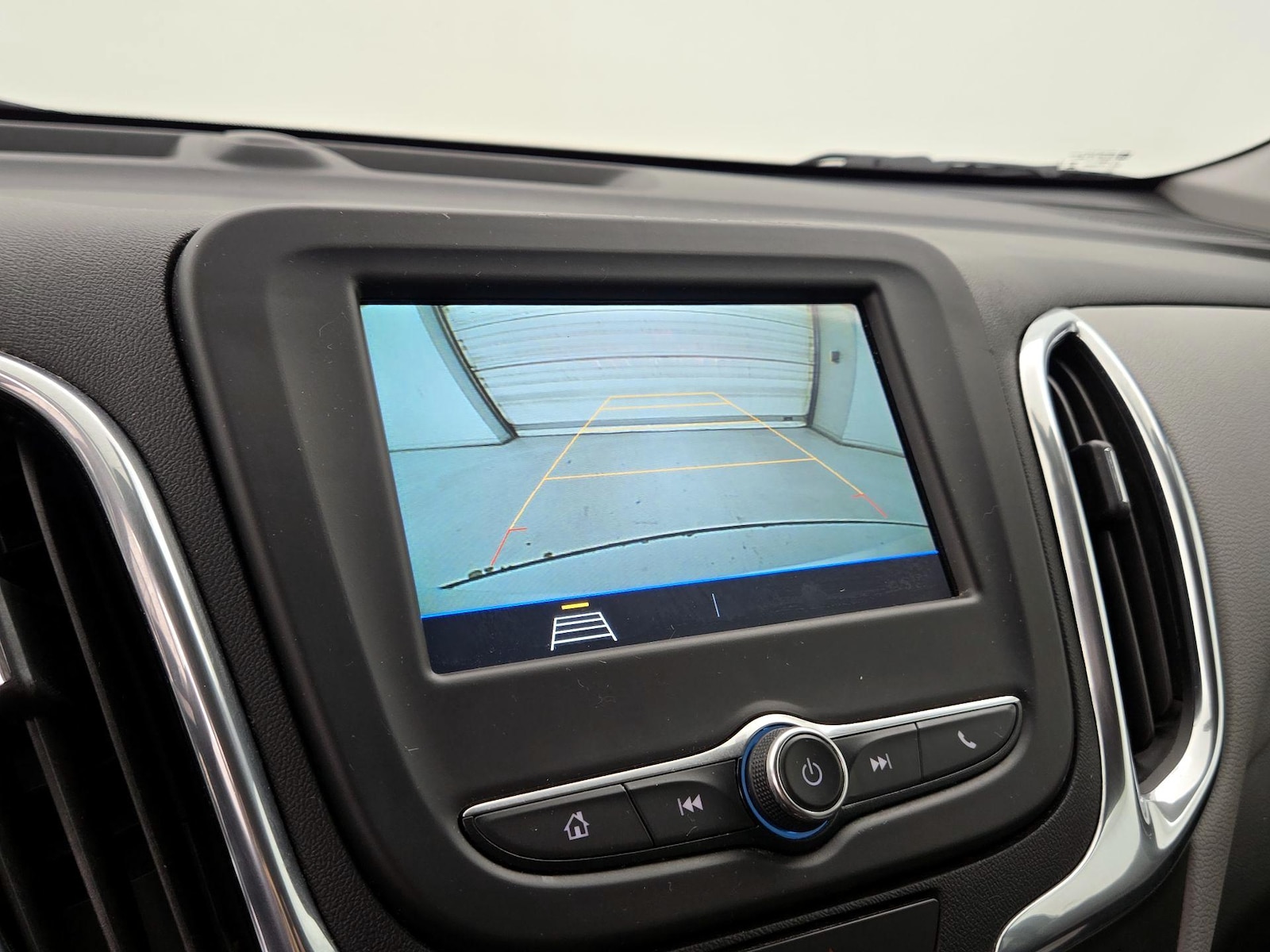 2019 Chevrolet Equinox LS - Photo 15