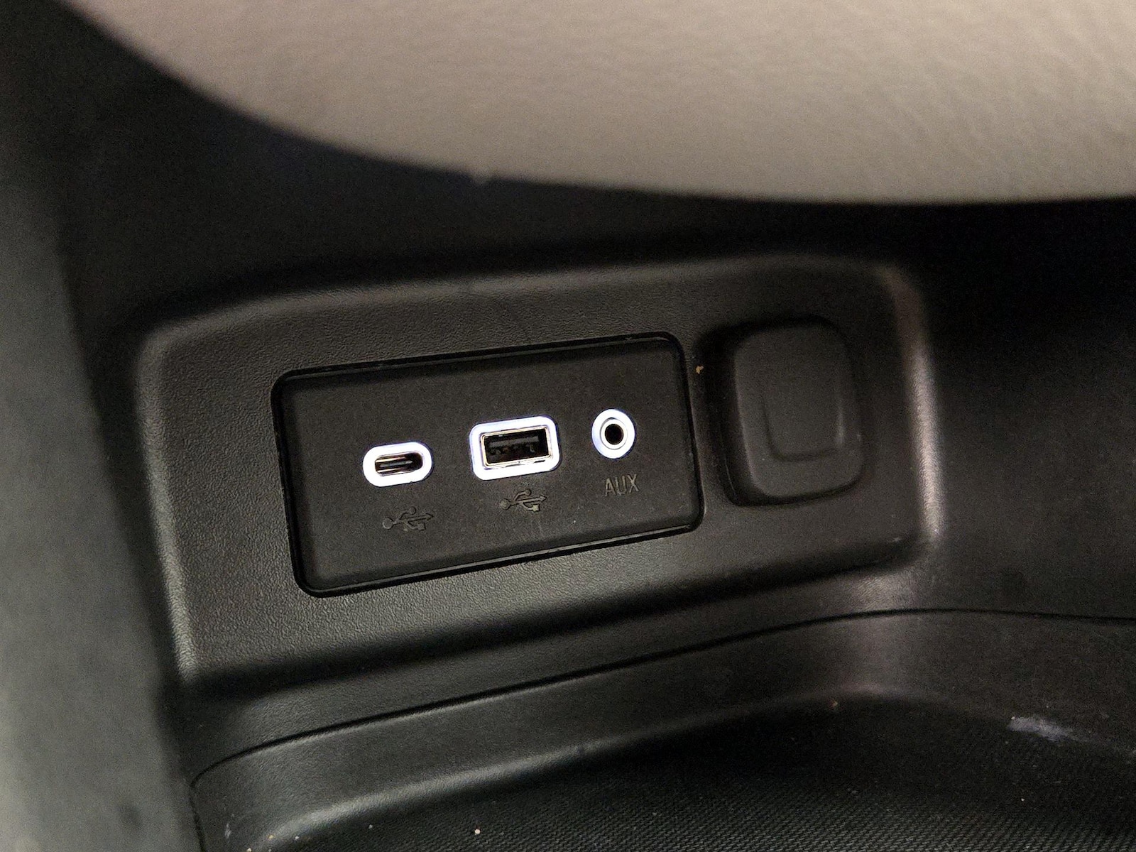 2019 Chevrolet Equinox LS - Photo 19