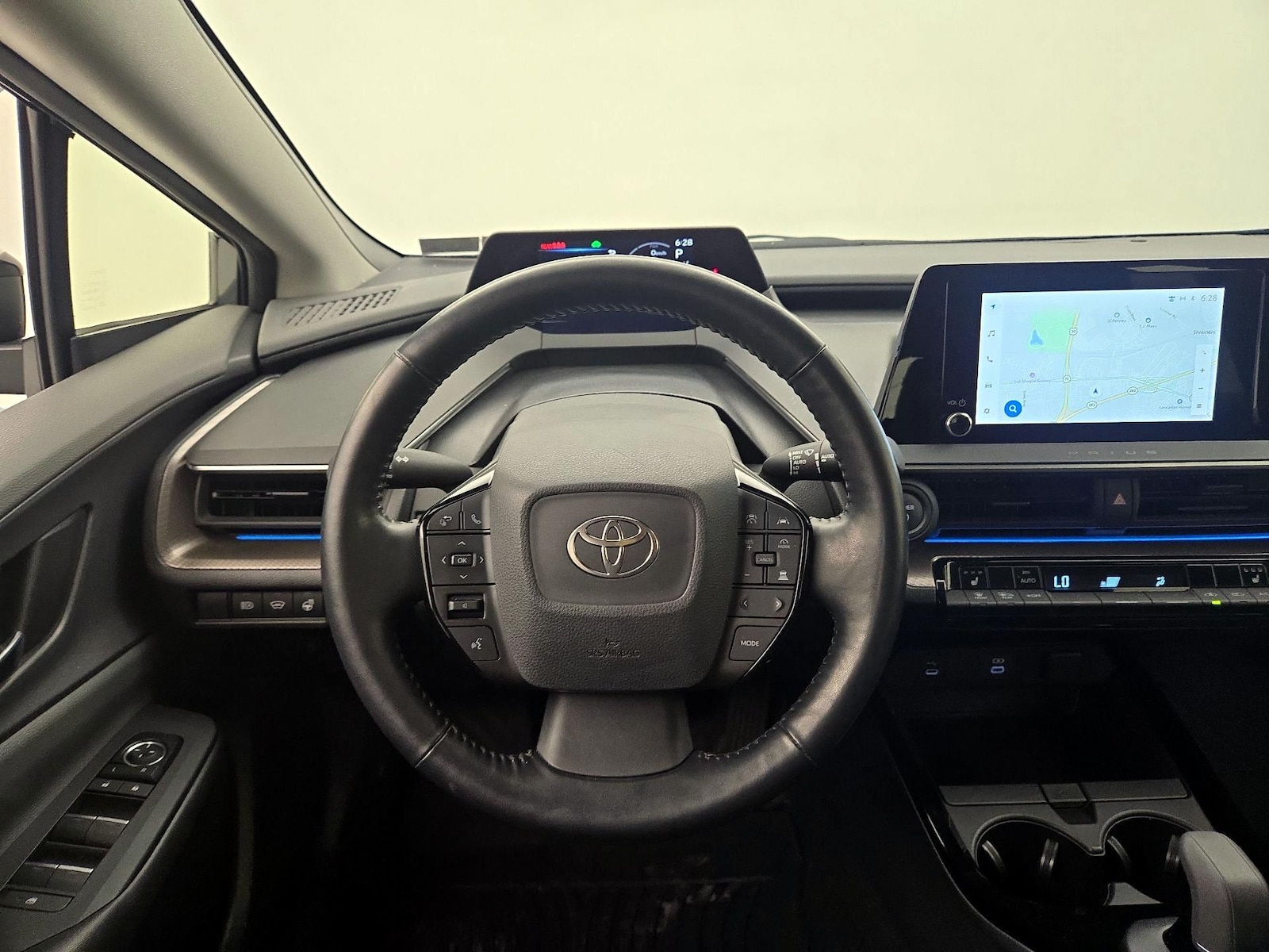 2023 Toyota Prius XLE - Photo 11