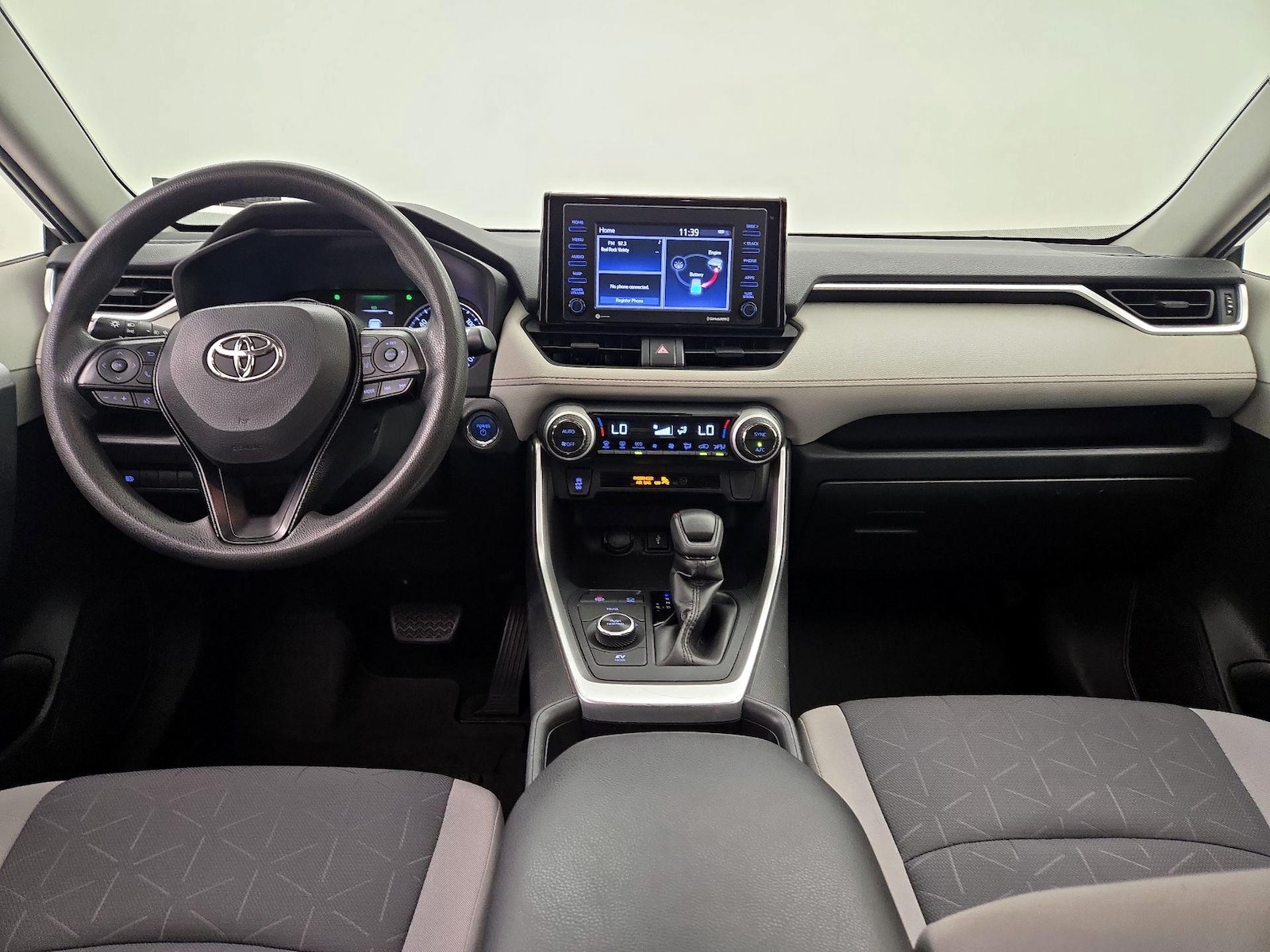 2021 Toyota RAV4 XLE - Photo 10