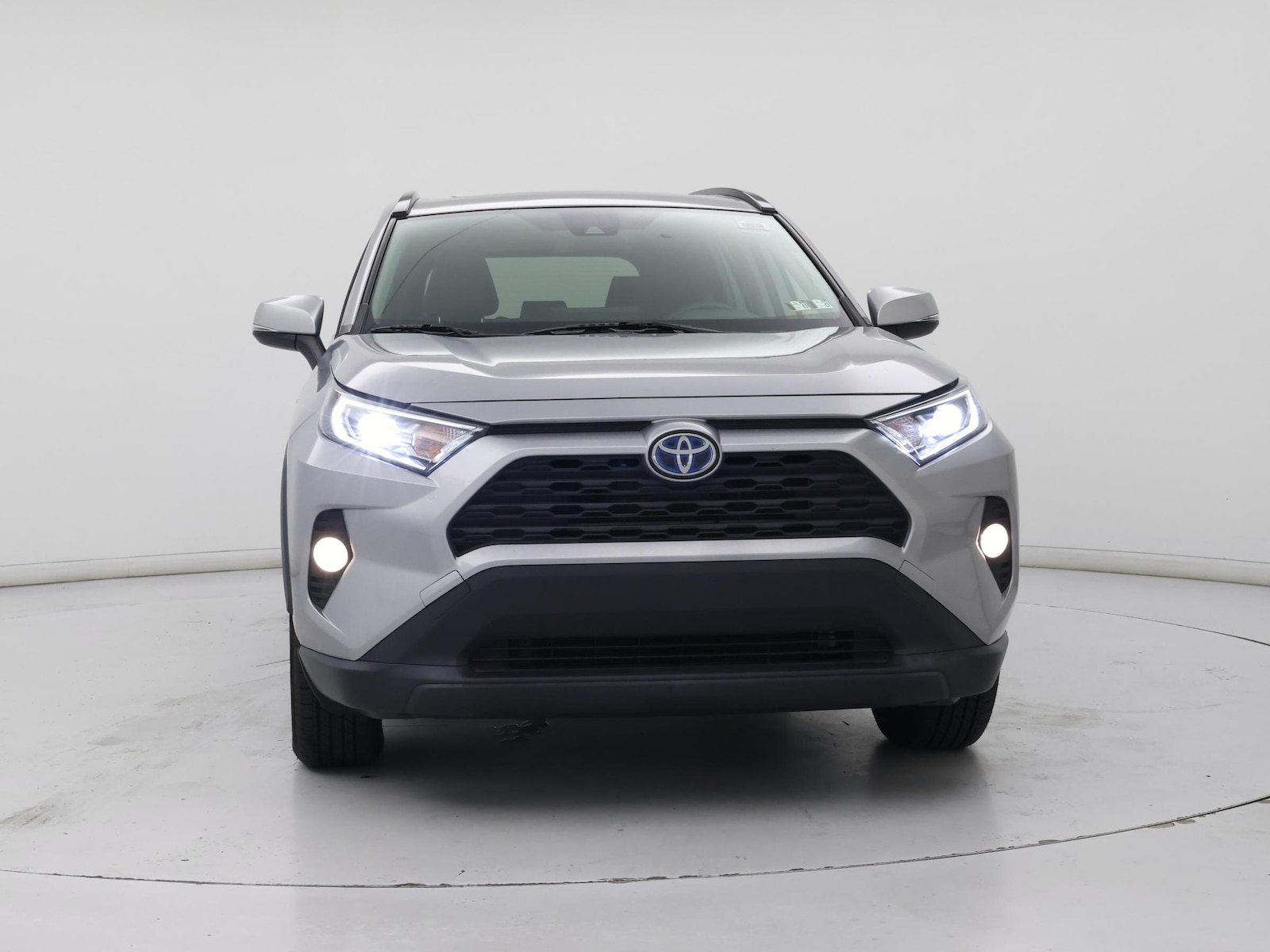 2021 Toyota RAV4 XLE - Photo 6