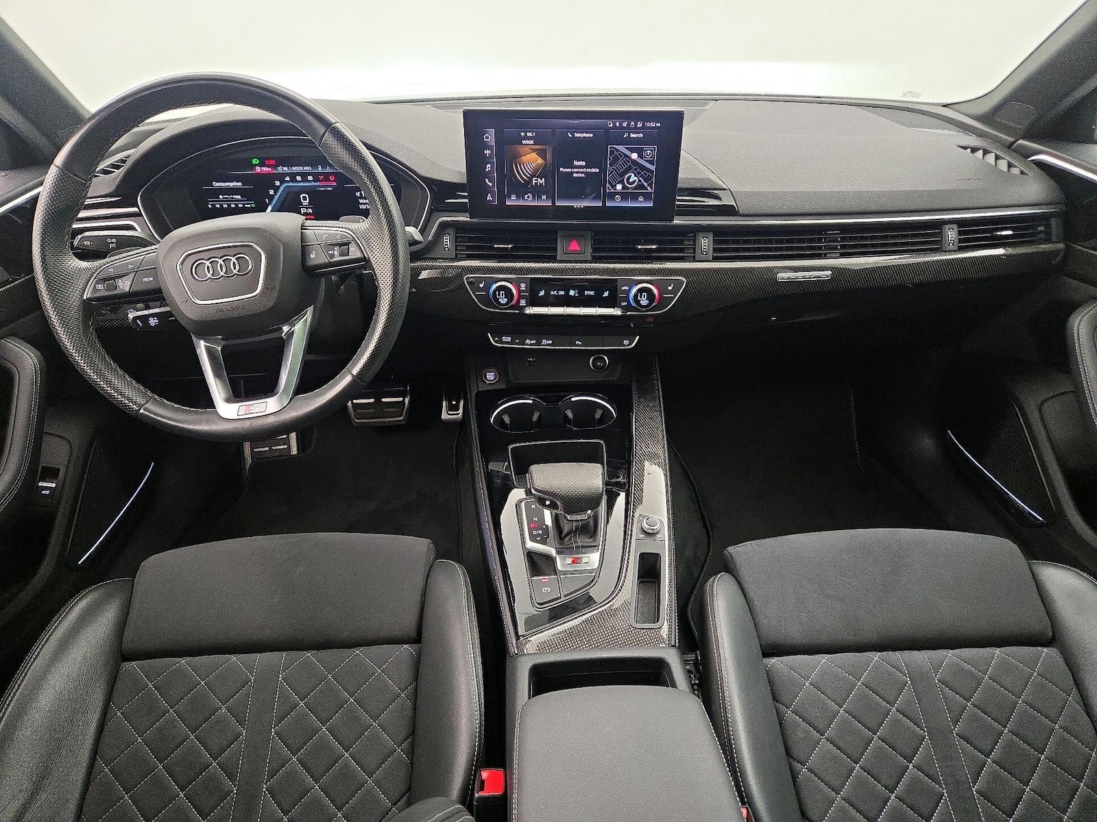 Apple CarPlay® & Android Auto™