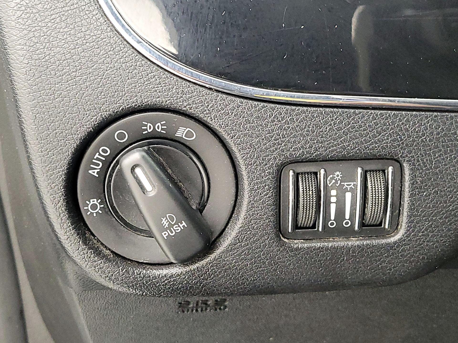 Thumbnail: 2019 Dodge Grand Caravan - 13