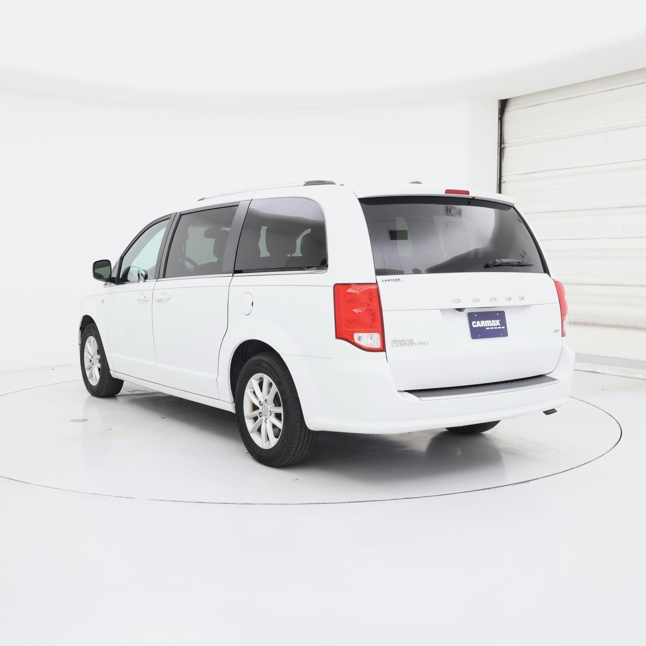 Thumbnail: 2019 Dodge Grand Caravan - 2