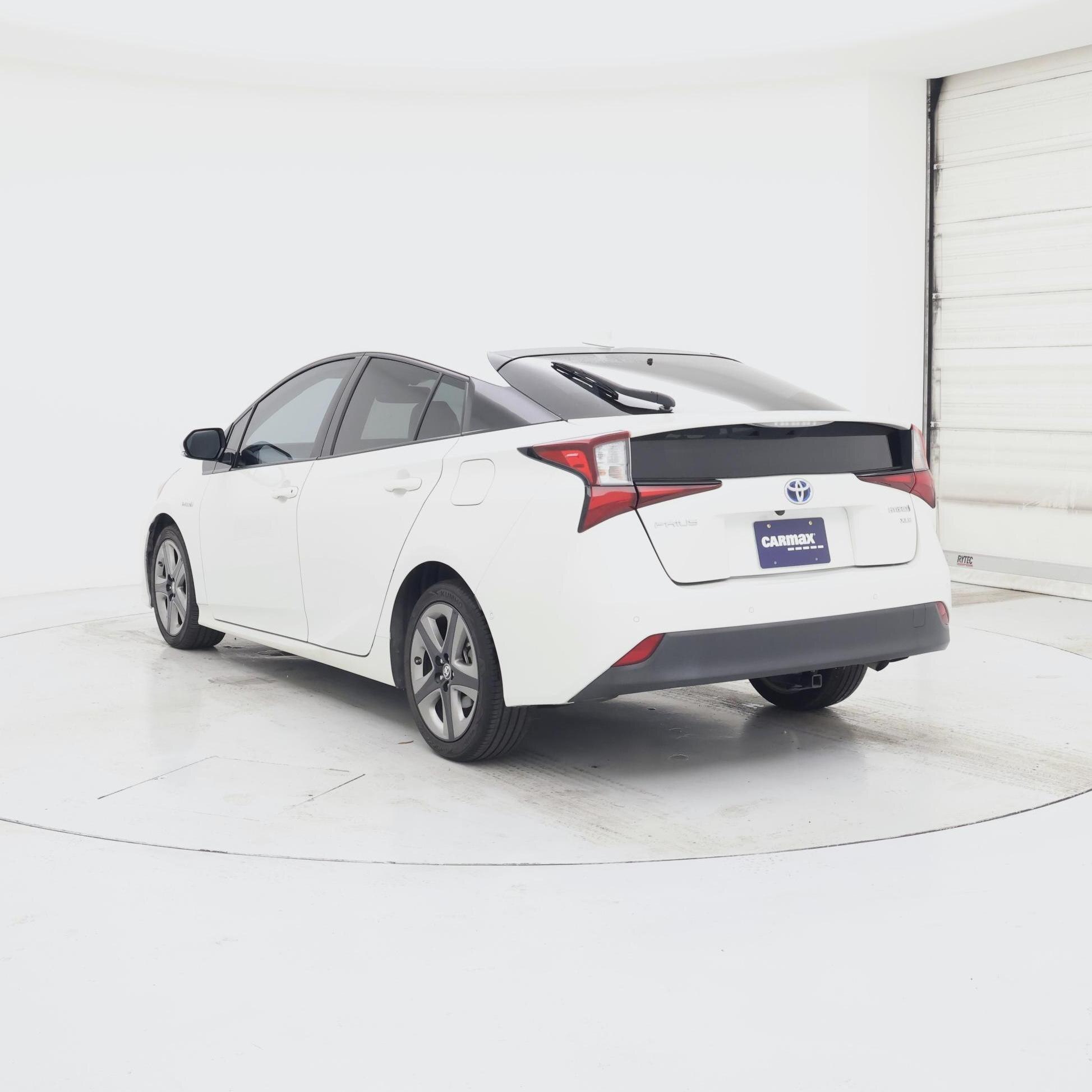 Thumbnail: 2019 Toyota Prius - 2