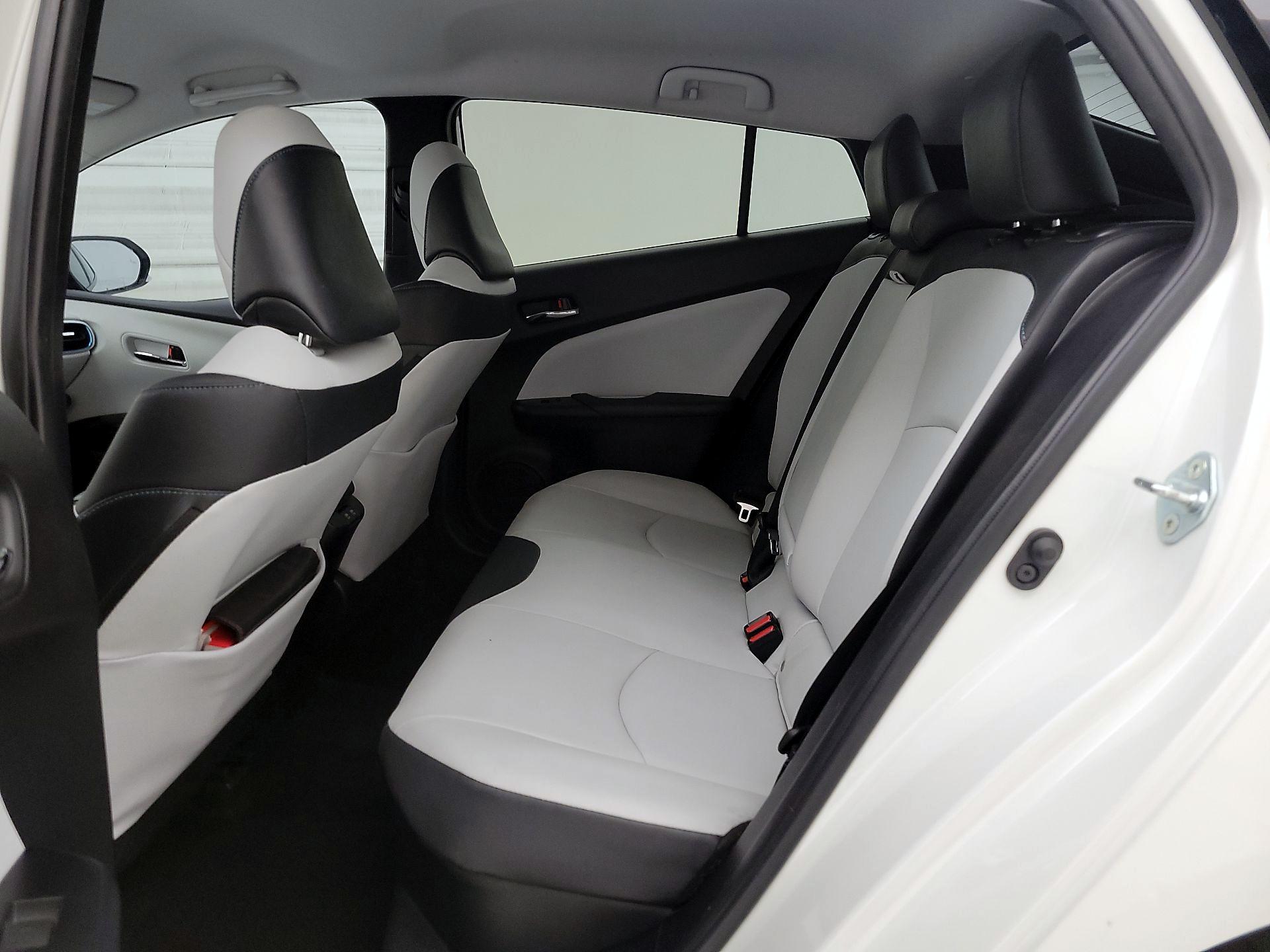 Thumbnail: 2019 Toyota Prius - 19