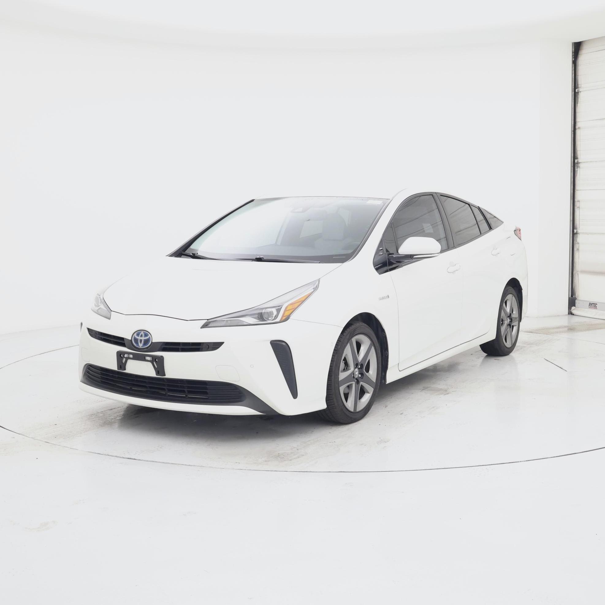 Thumbnail: 2019 Toyota Prius - 4