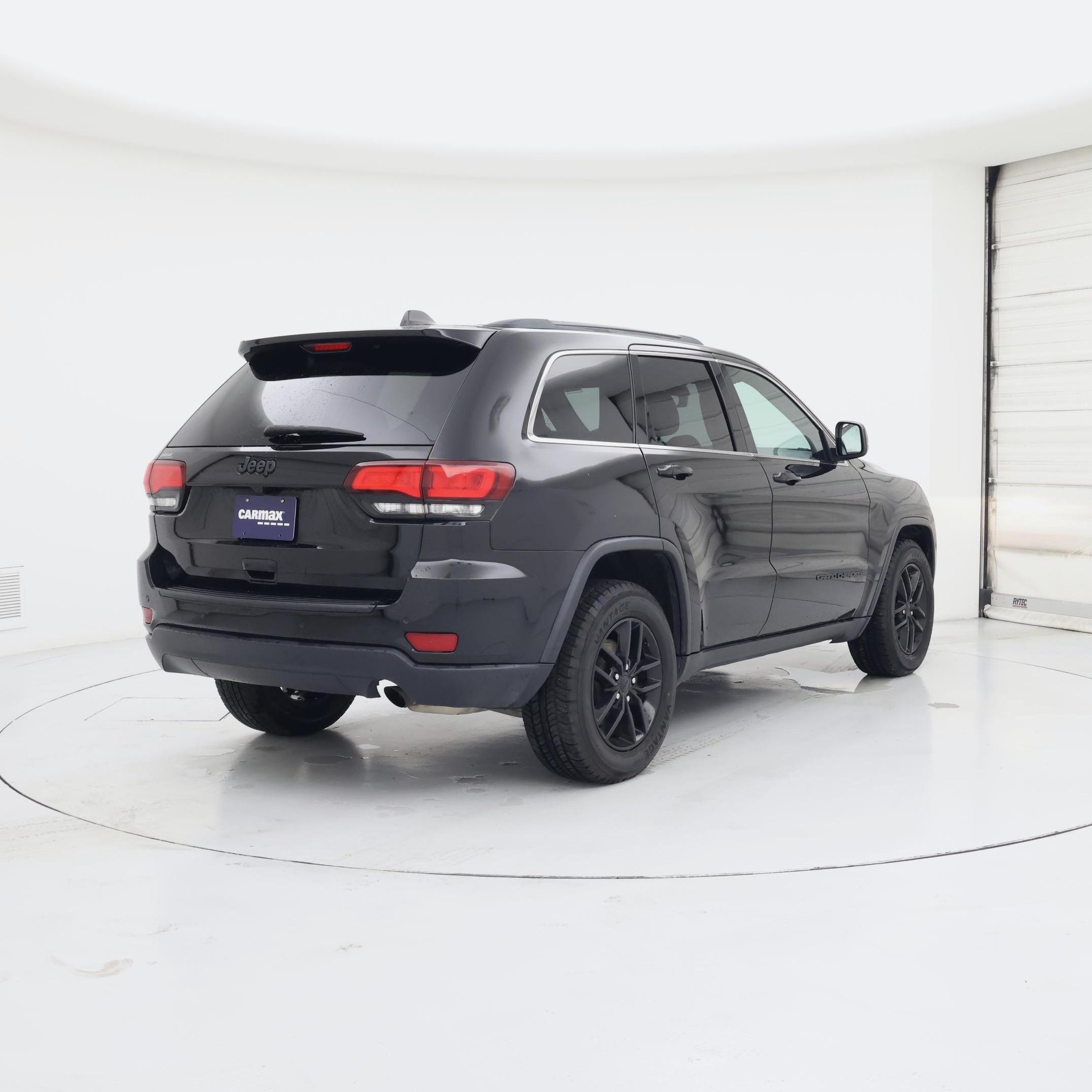 Thumbnail: 2020 Jeep Grand Cherokee - 8