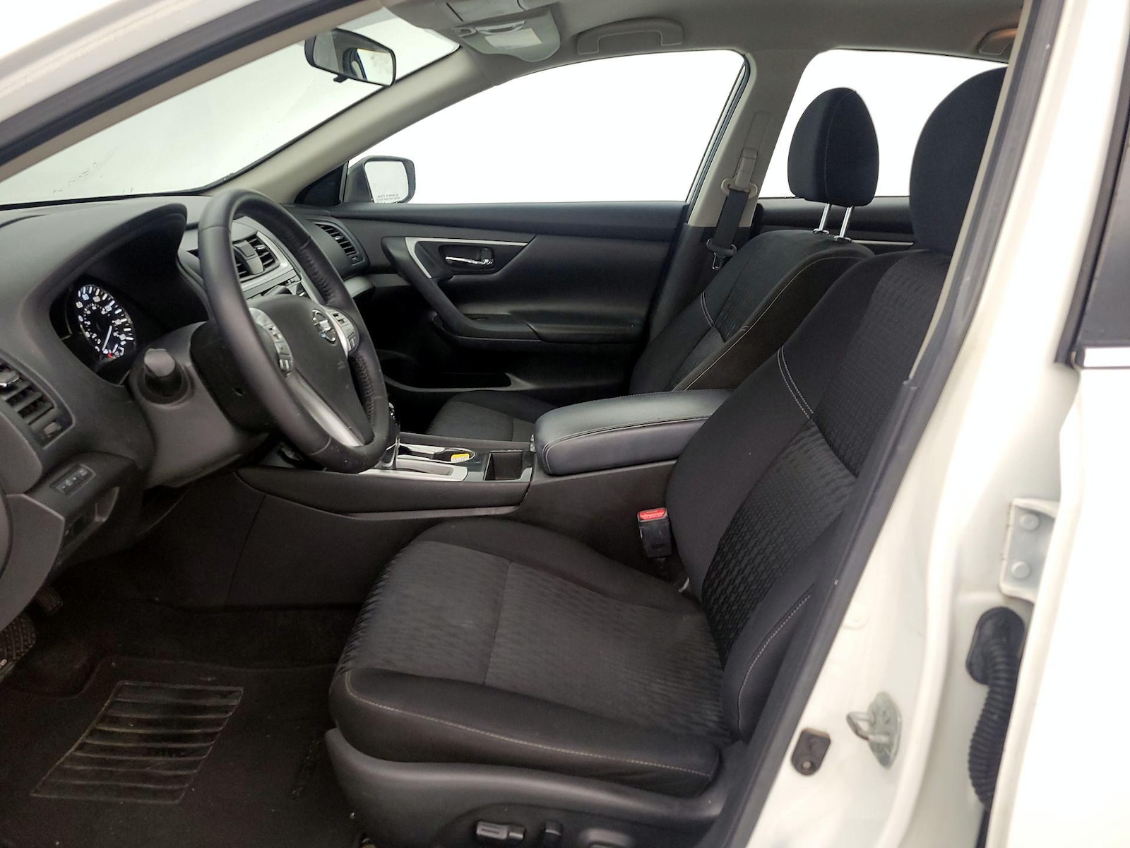 Power Seat(s) & Side Airbags