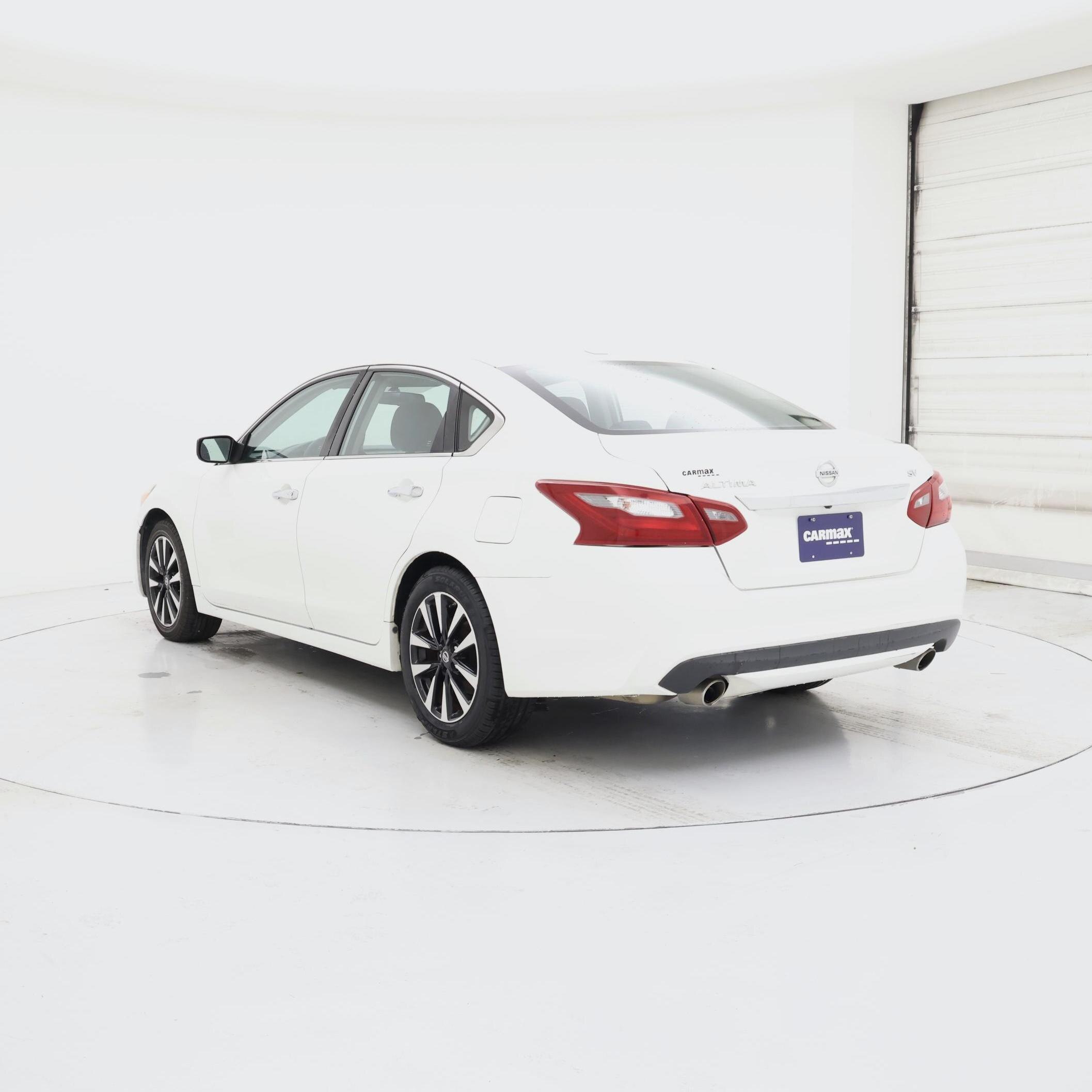 Thumbnail: 2018 Nissan Altima - 2