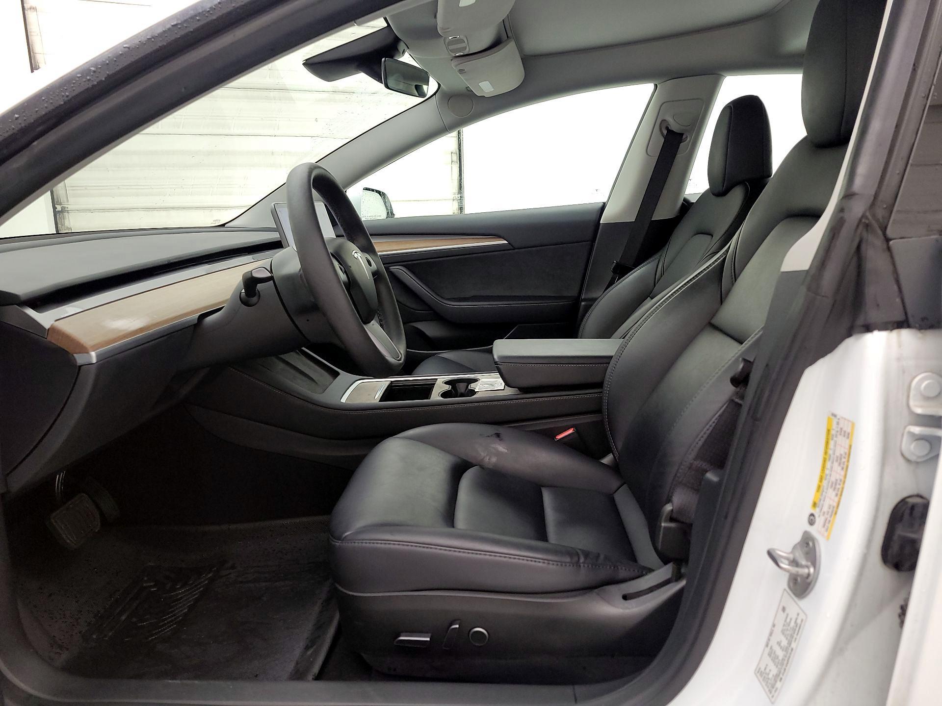 Thumbnail: 2023 Tesla Model 3 - 11