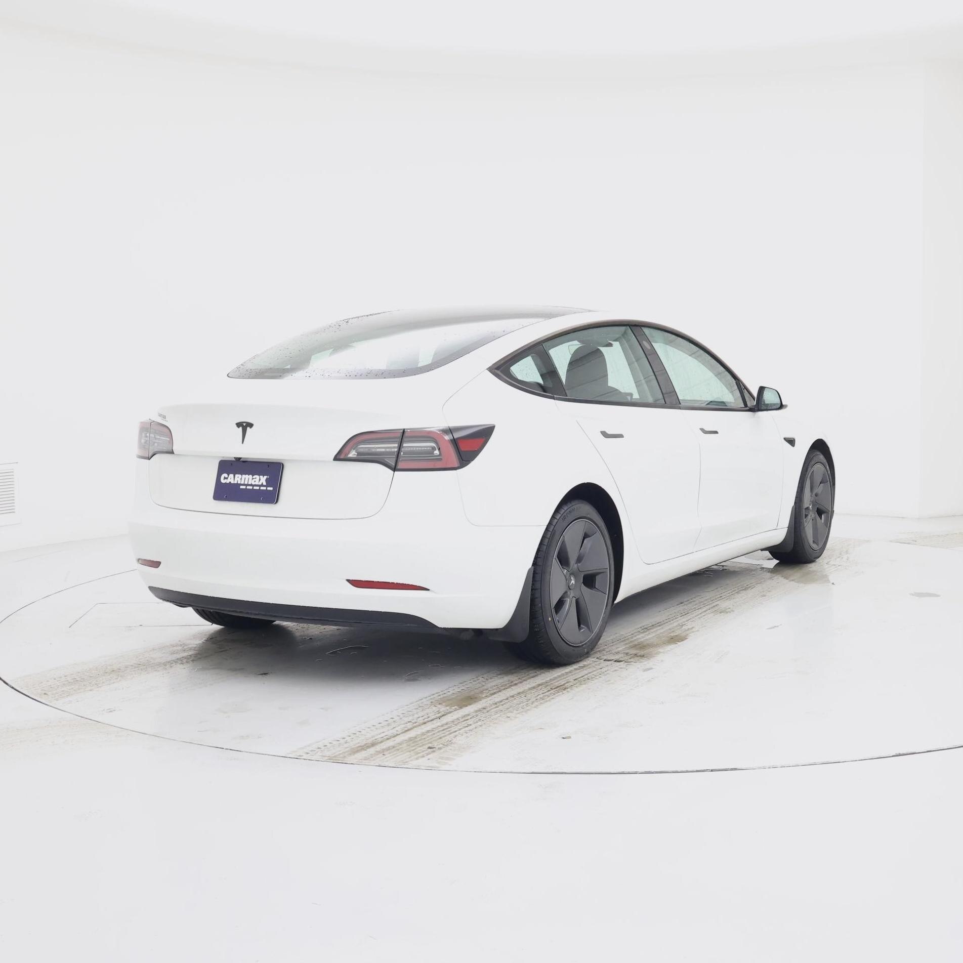 Thumbnail: 2023 Tesla Model 3 - 8