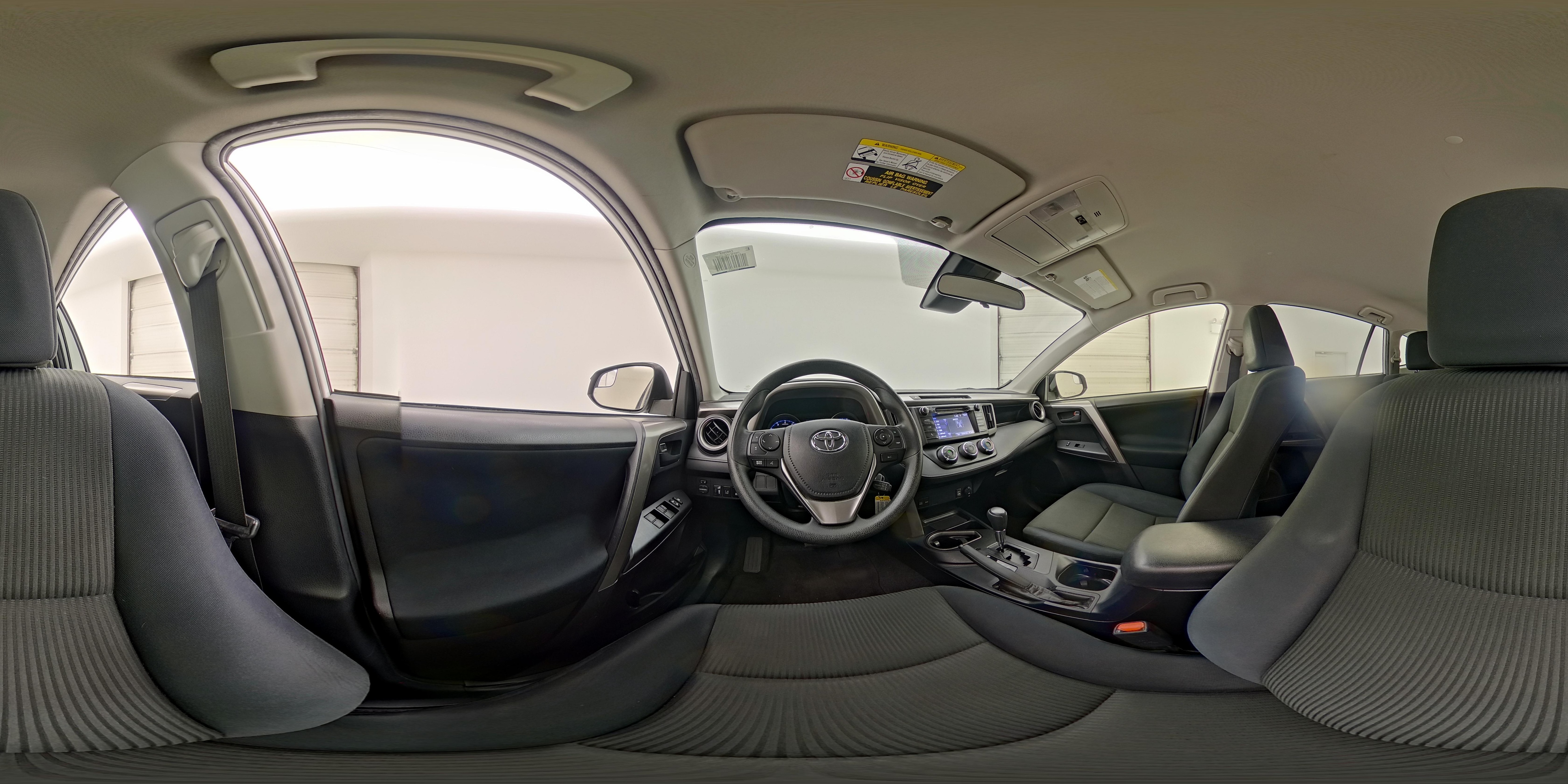 2017 Toyota RAV4 LE - Photo 26