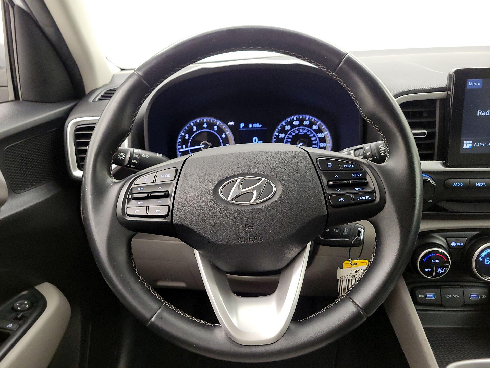 Thumbnail: 2022 Hyundai Venue - 9