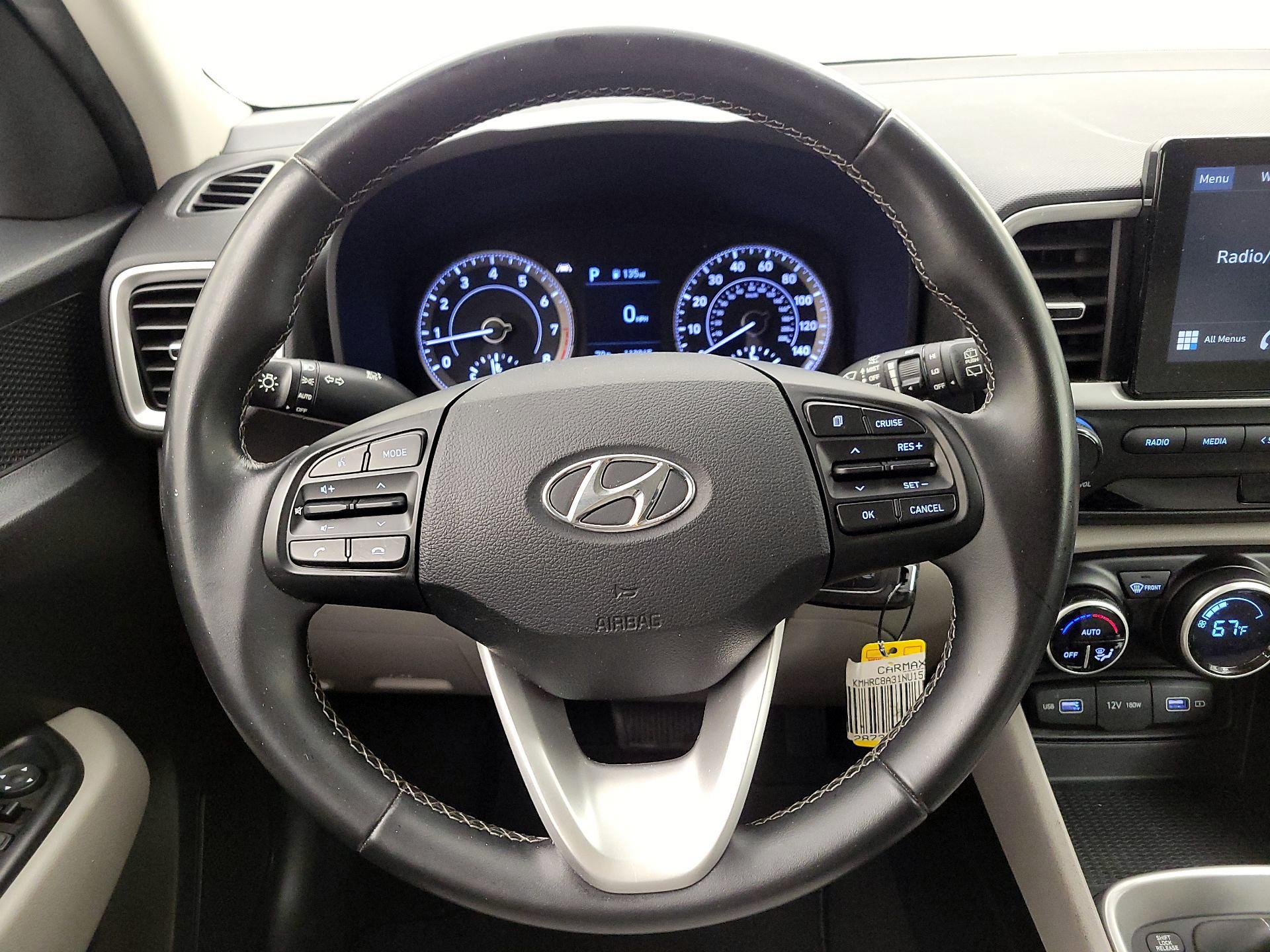 Thumbnail: 2022 Hyundai Venue - 10