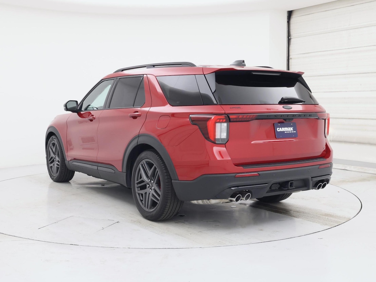 2025 Ford Explorer ST - Photo 3