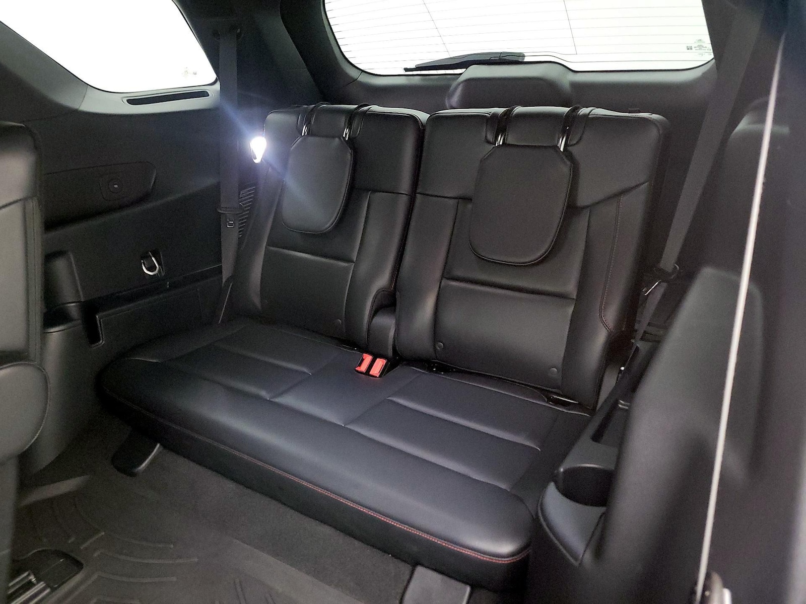 2025 Ford Explorer ST - Photo 21