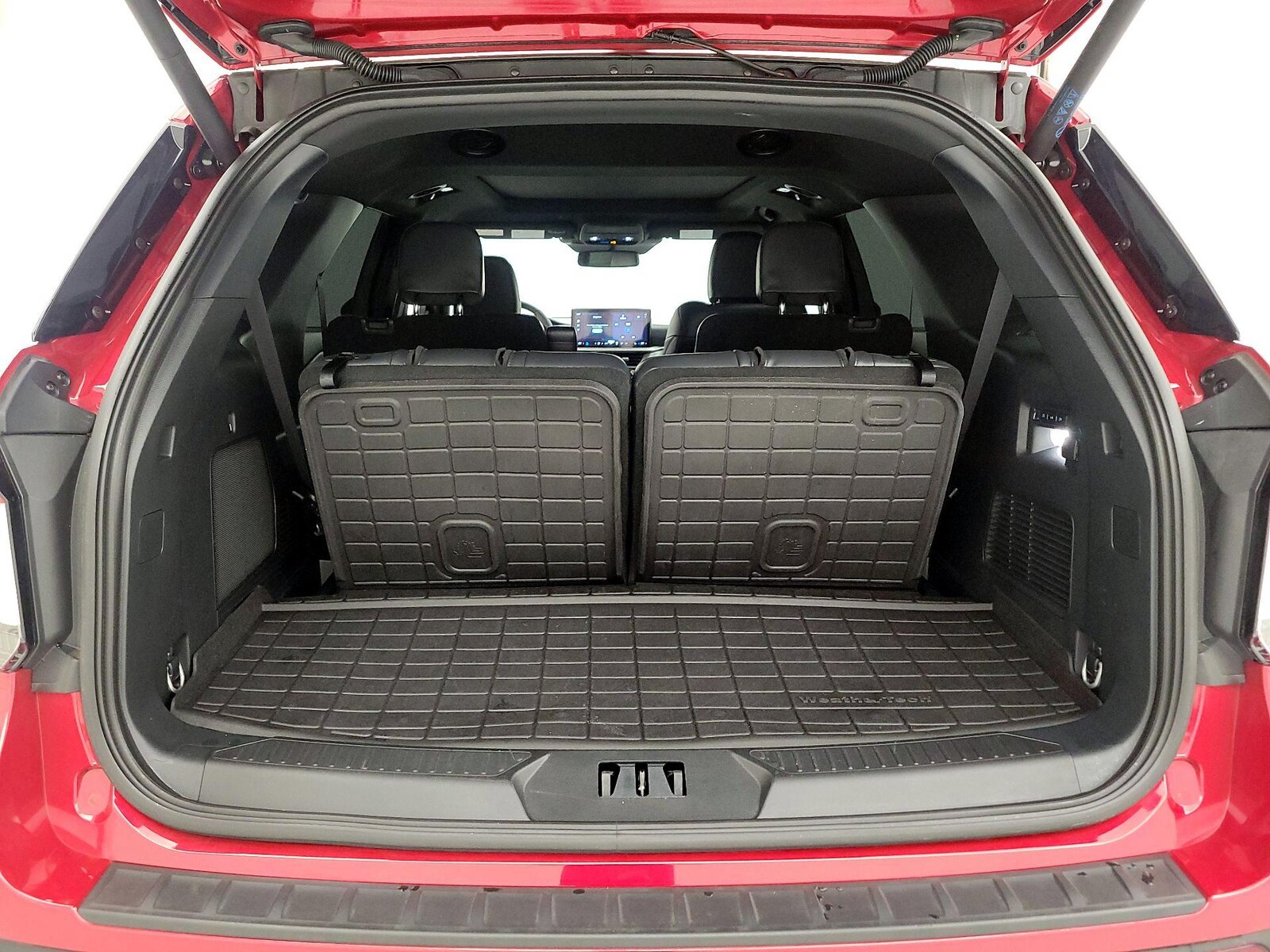 2025 Ford Explorer ST - Photo 22