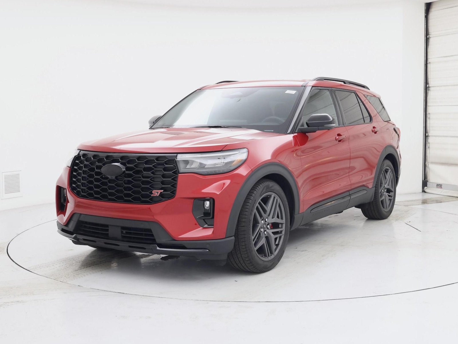 2025 Ford Explorer ST - Photo 5