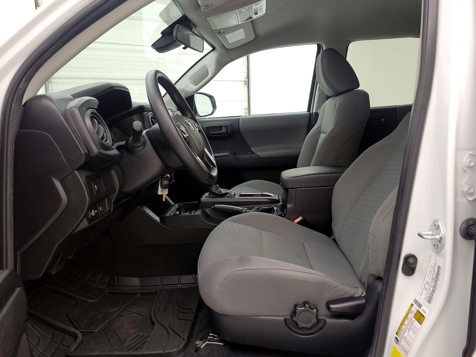2022 Toyota Tacoma SR - Photo 12