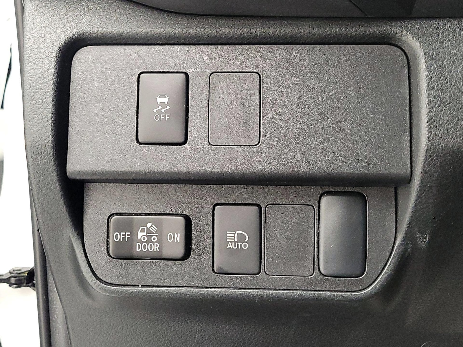 2022 Toyota Tacoma SR - Photo 14