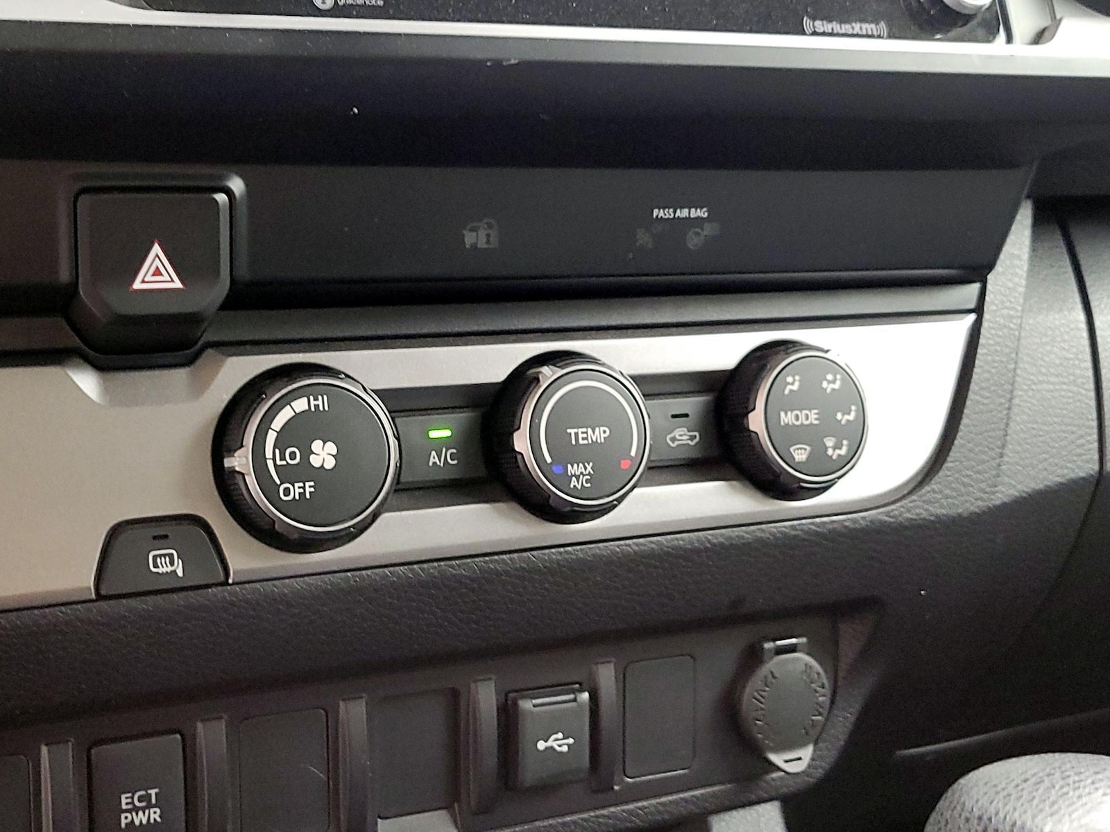 2022 Toyota Tacoma SR - Photo 17