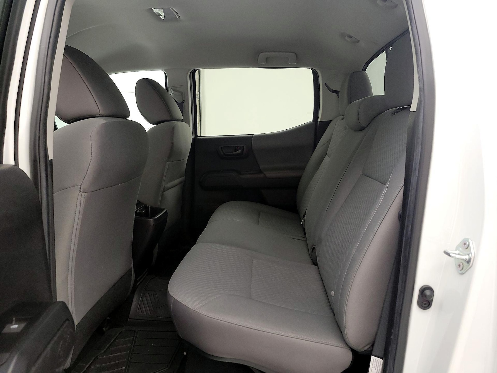 2022 Toyota Tacoma SR - Photo 20