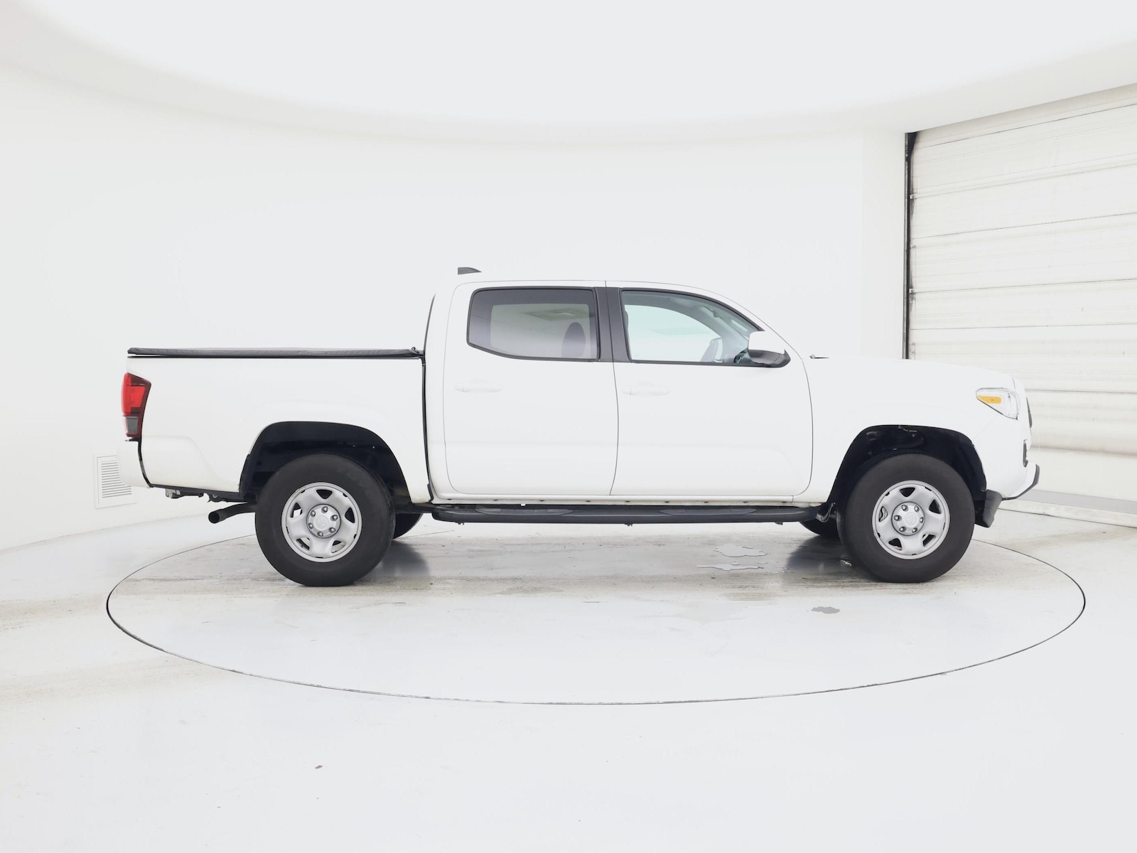 2022 Toyota Tacoma SR - Photo 8
