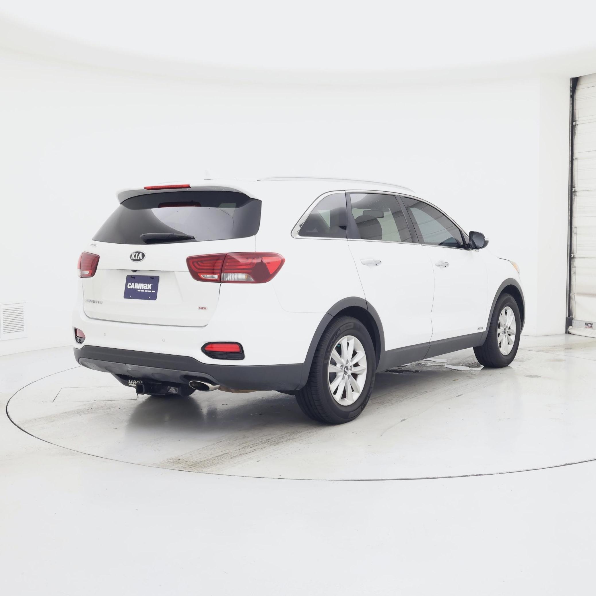 Thumbnail: 2019 Kia Sorento - 8
