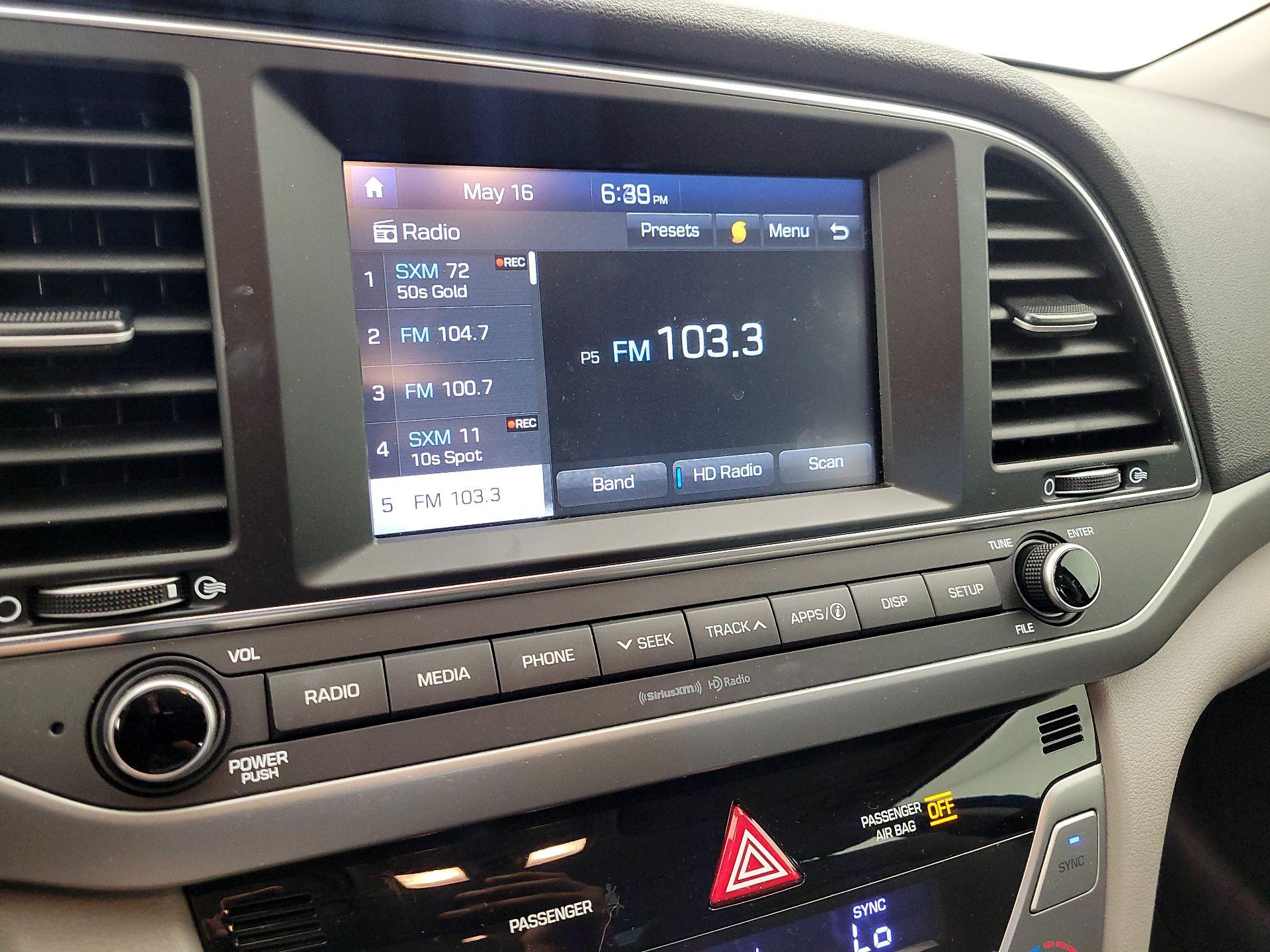 Thumbnail: 2018 Hyundai Elantra - 15