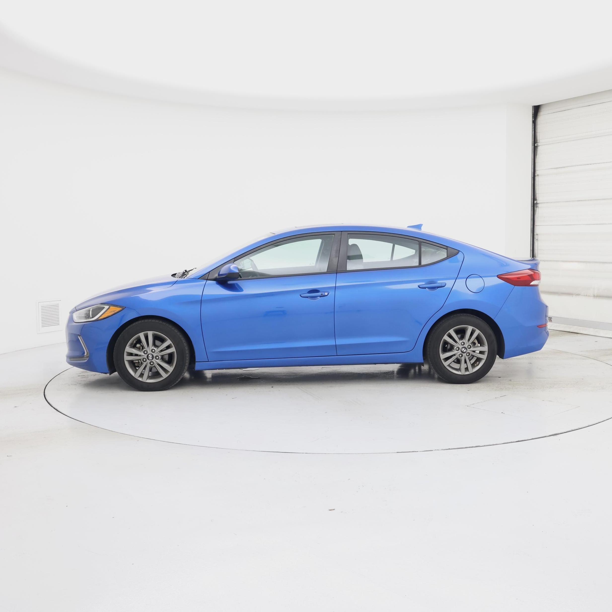 Thumbnail: 2018 Hyundai Elantra - 3