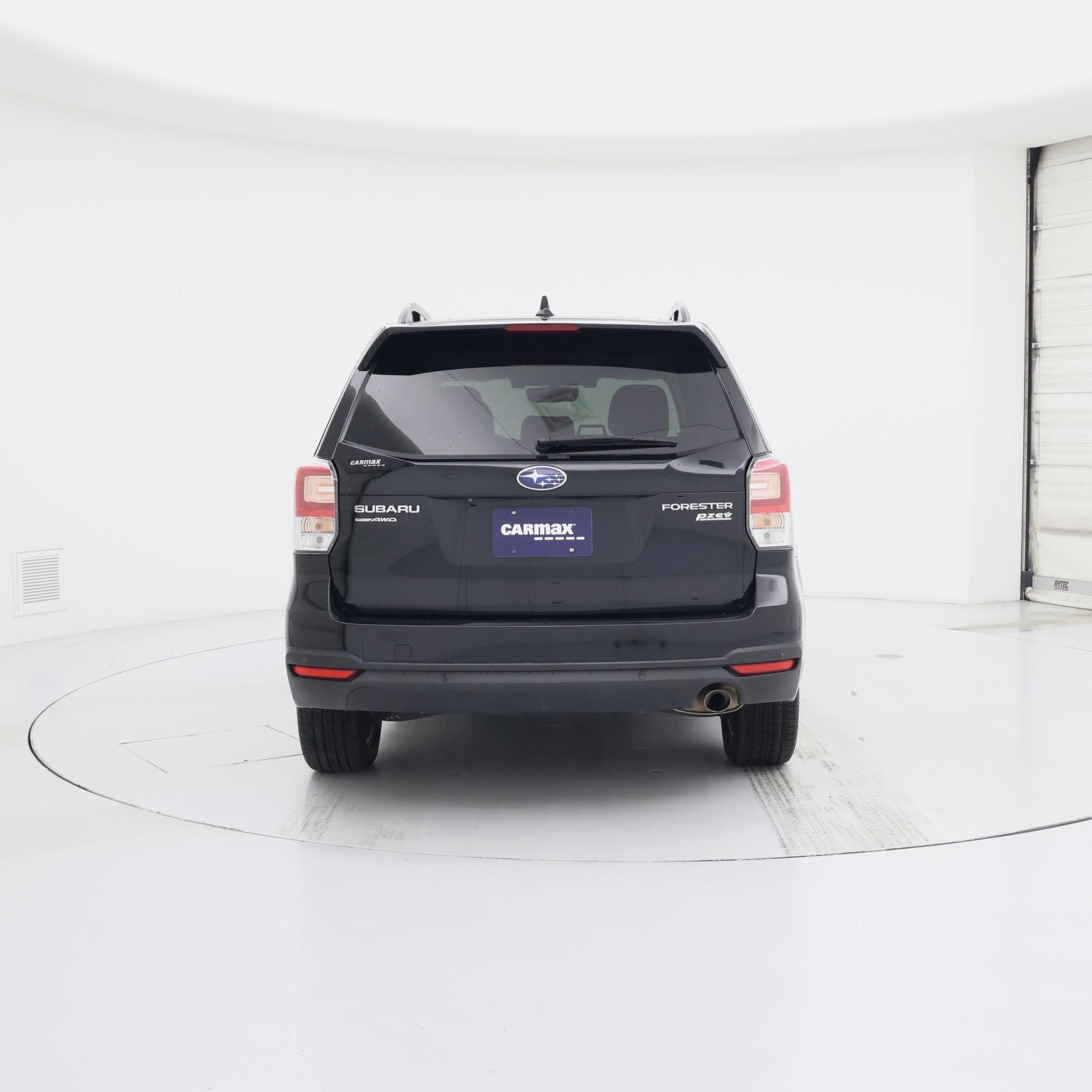 Thumbnail: 2017 Subaru Forester - 6
