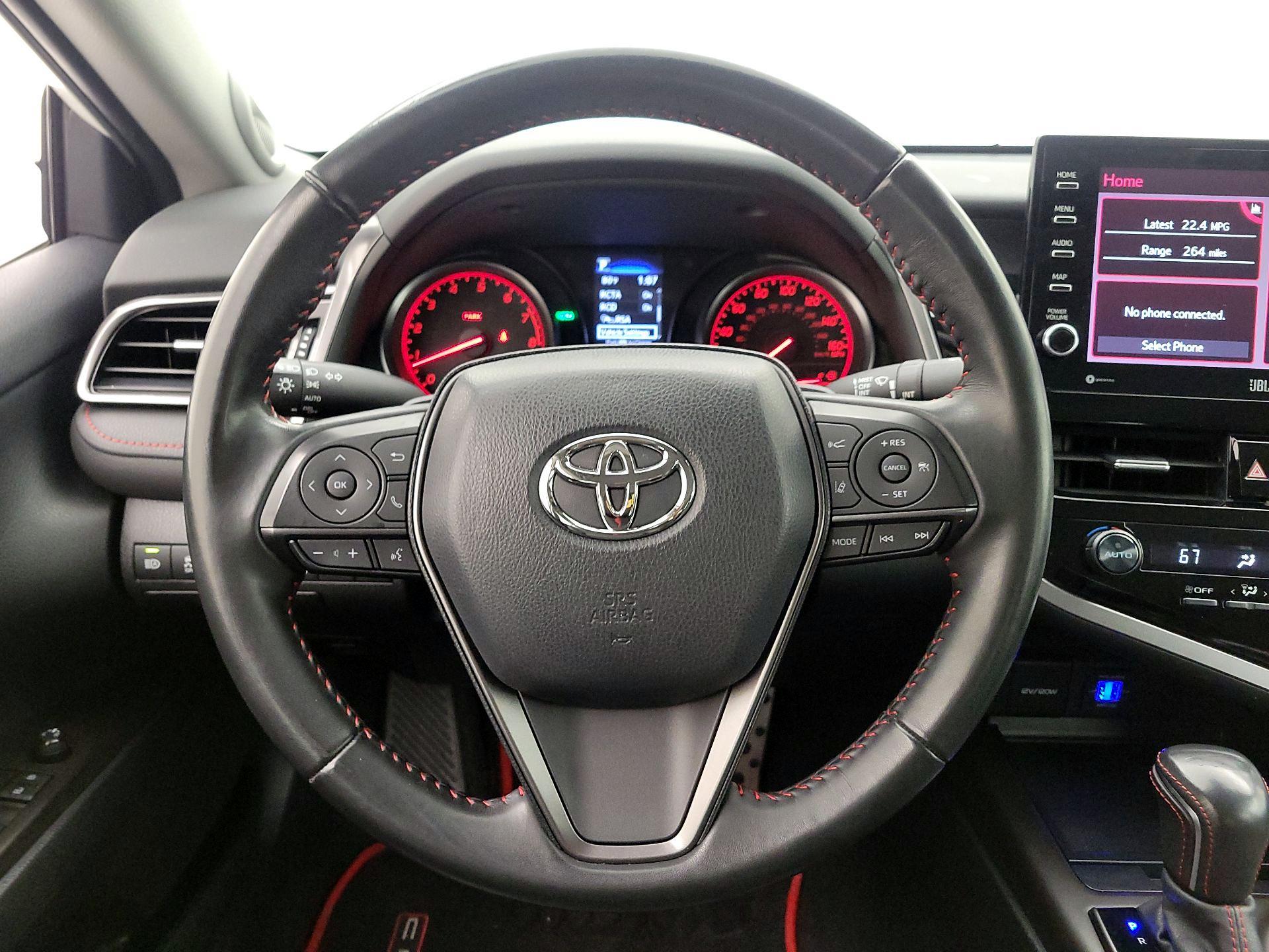 Thumbnail: 2022 Toyota Camry - 10