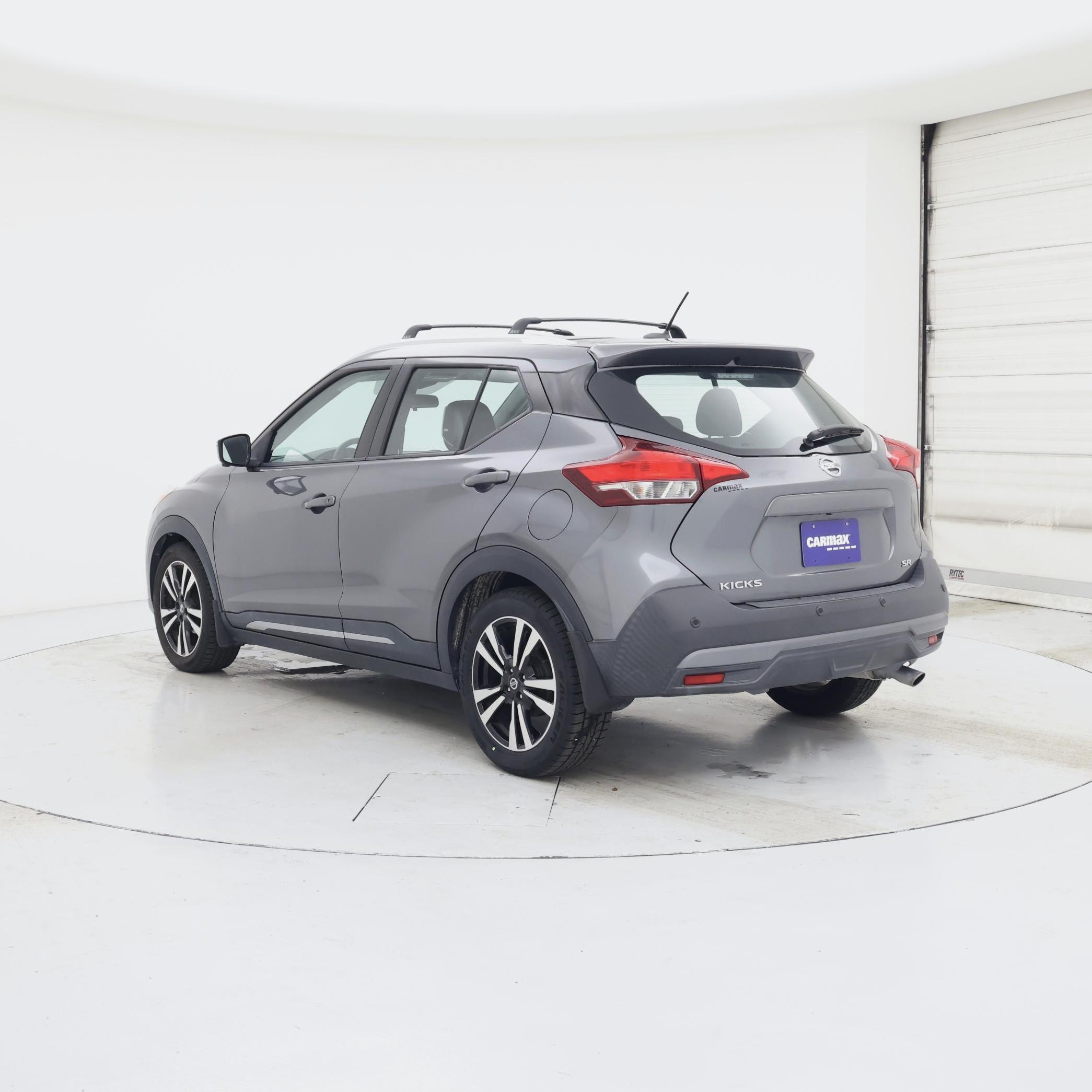 Thumbnail: 2020 Nissan Kicks - 2