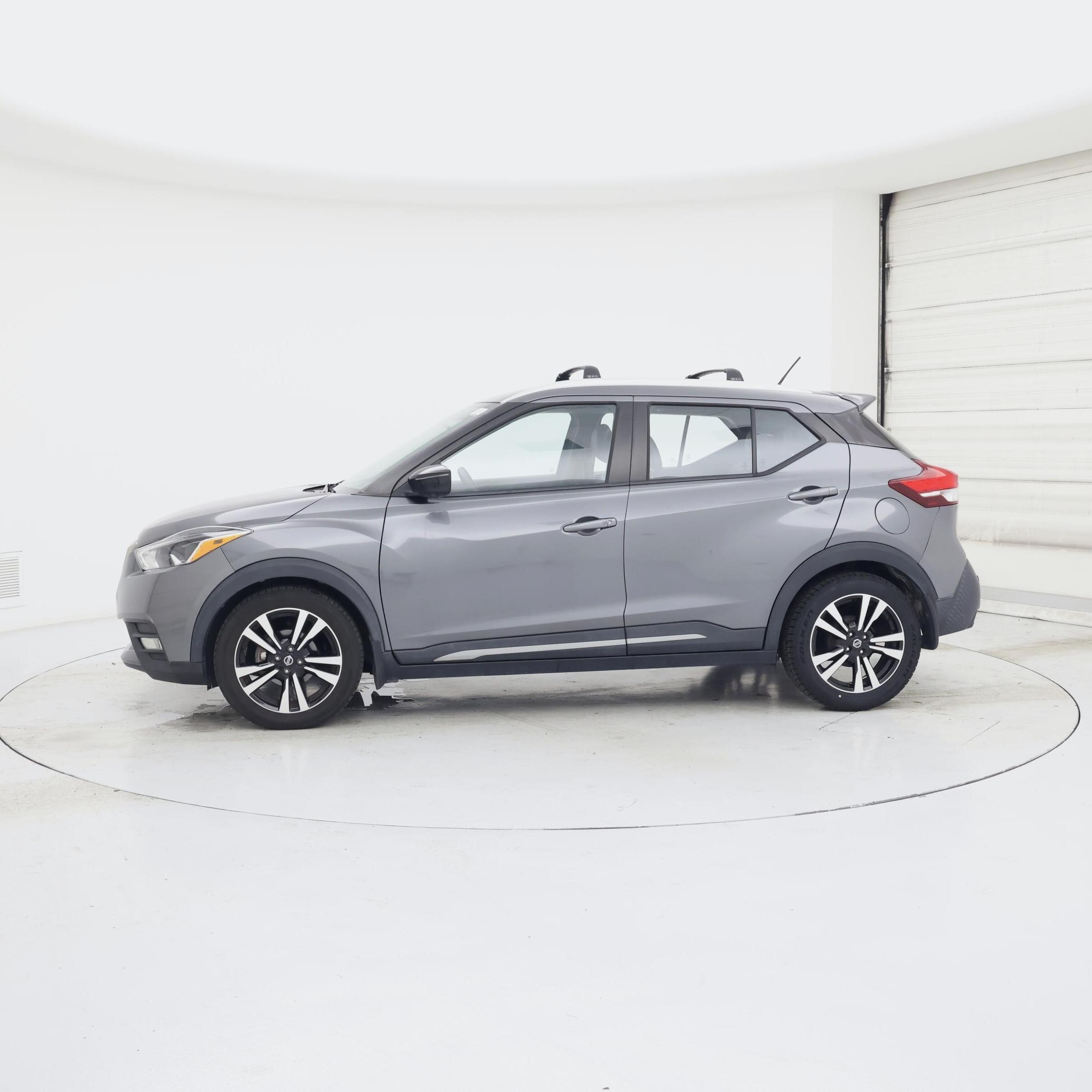 Thumbnail: 2020 Nissan Kicks - 3
