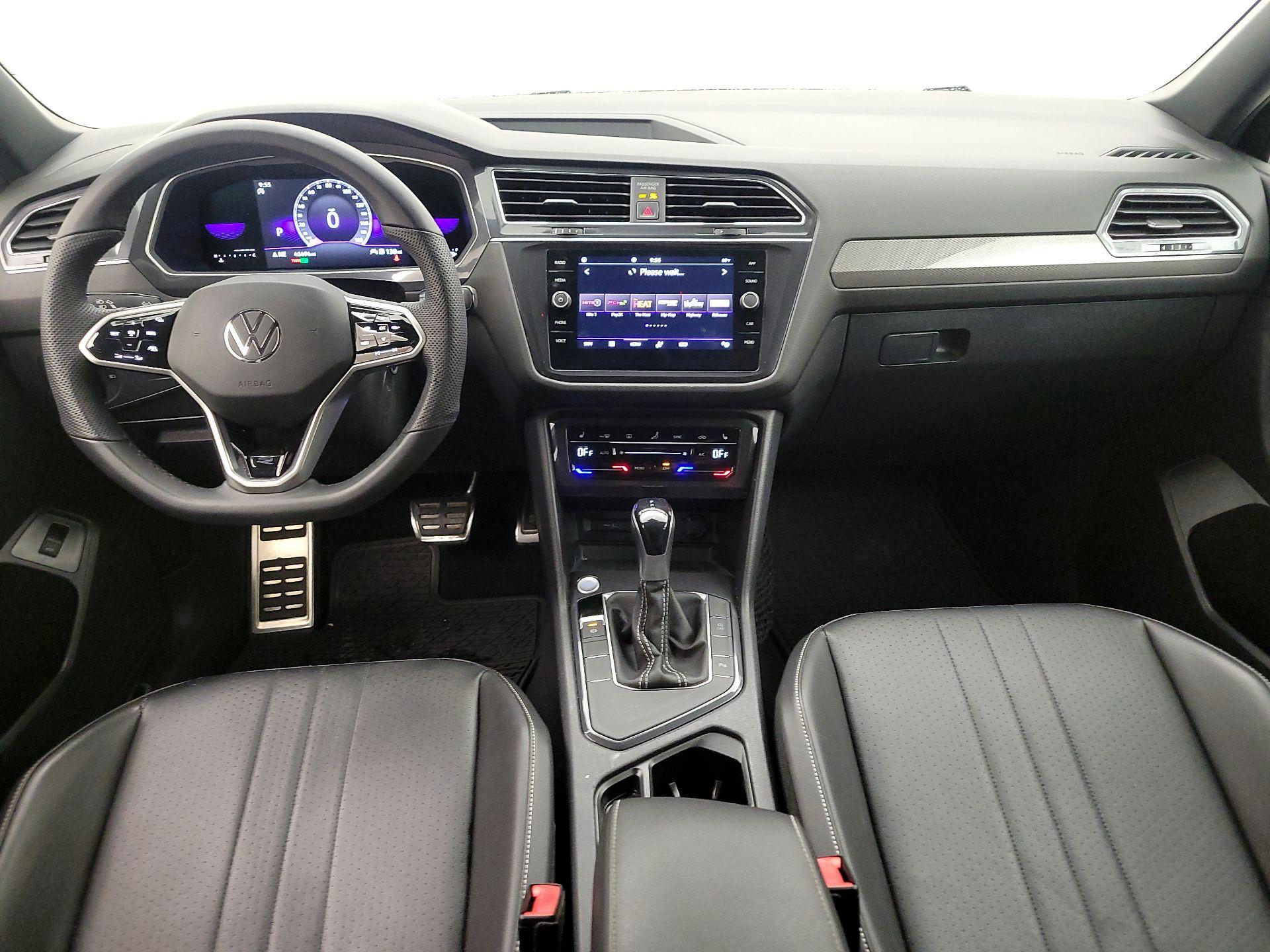 Thumbnail: 2022 Volkswagen Tiguan - 9