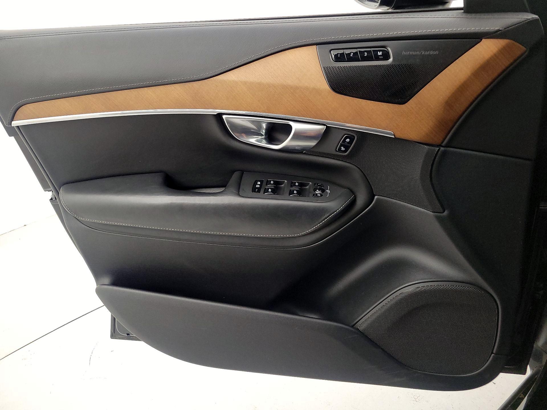 Thumbnail: 2019 Volvo XC90 - 12