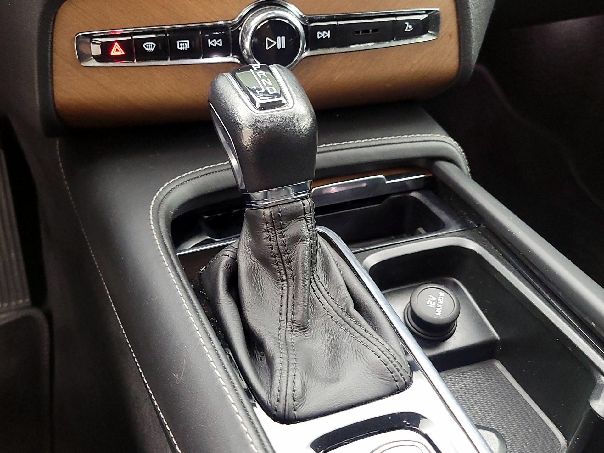Thumbnail: 2019 Volvo XC90 - 17