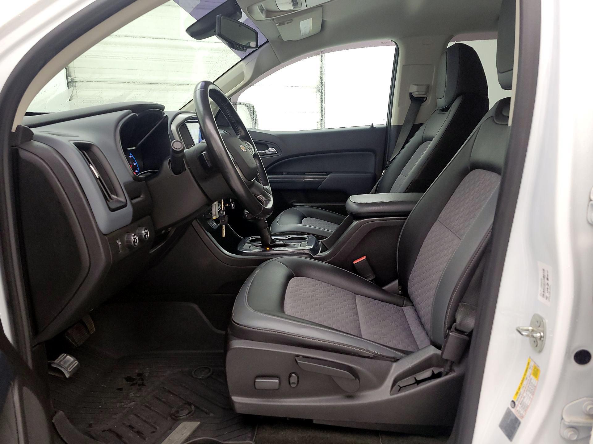 Thumbnail: 2017 Chevrolet Colorado - 11