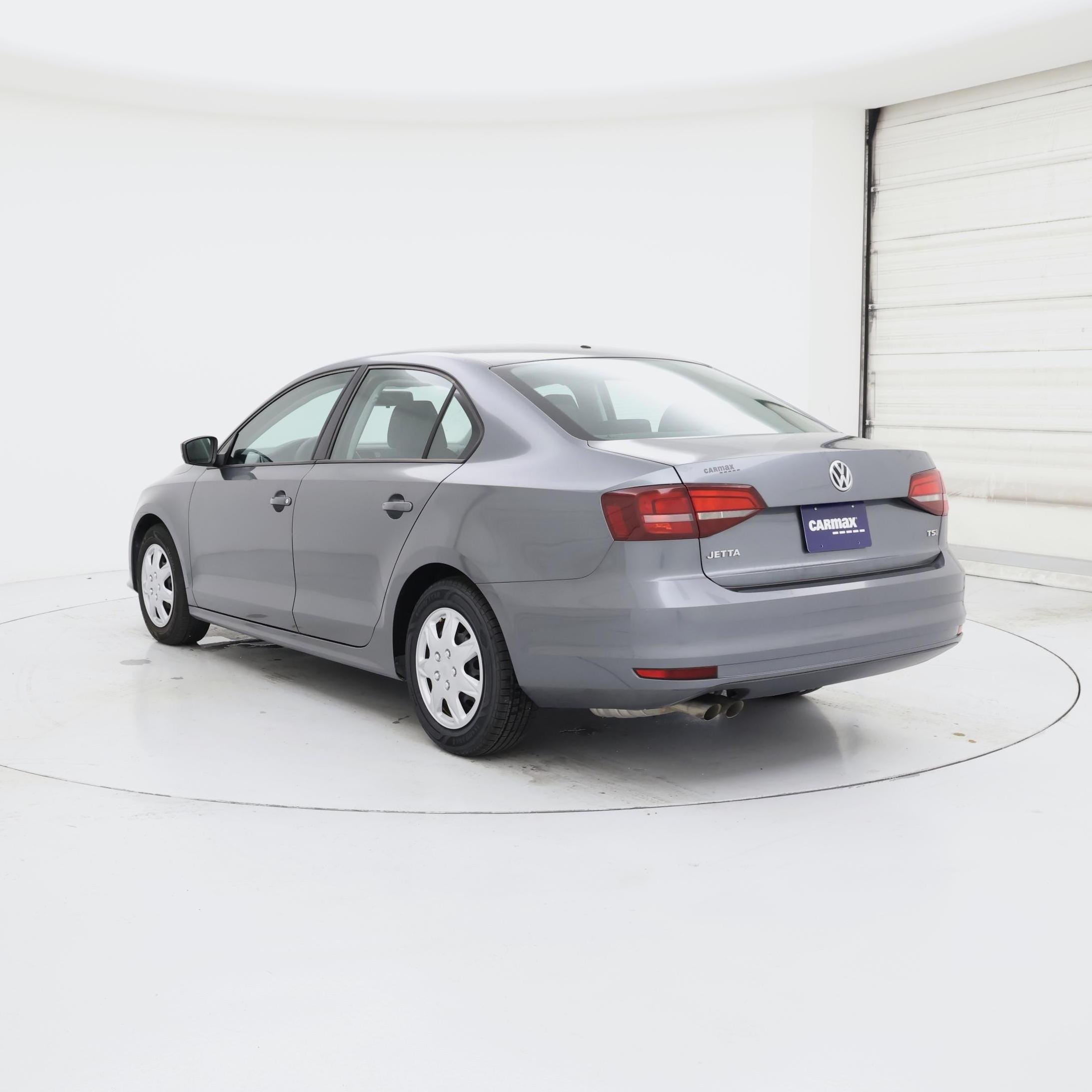 Thumbnail: 2016 Volkswagen Jetta - 2