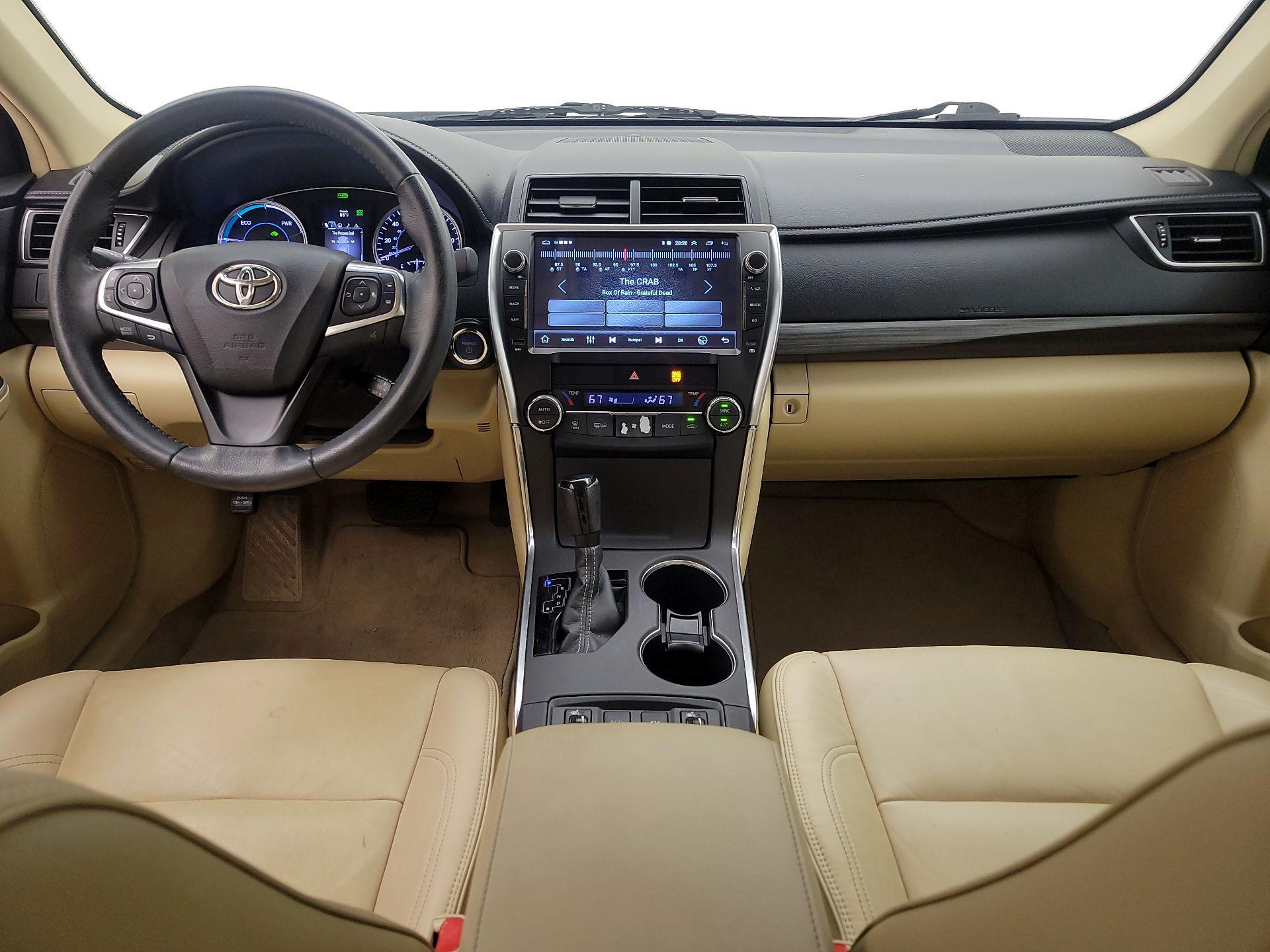 Thumbnail: 2016 Toyota Camry - 9