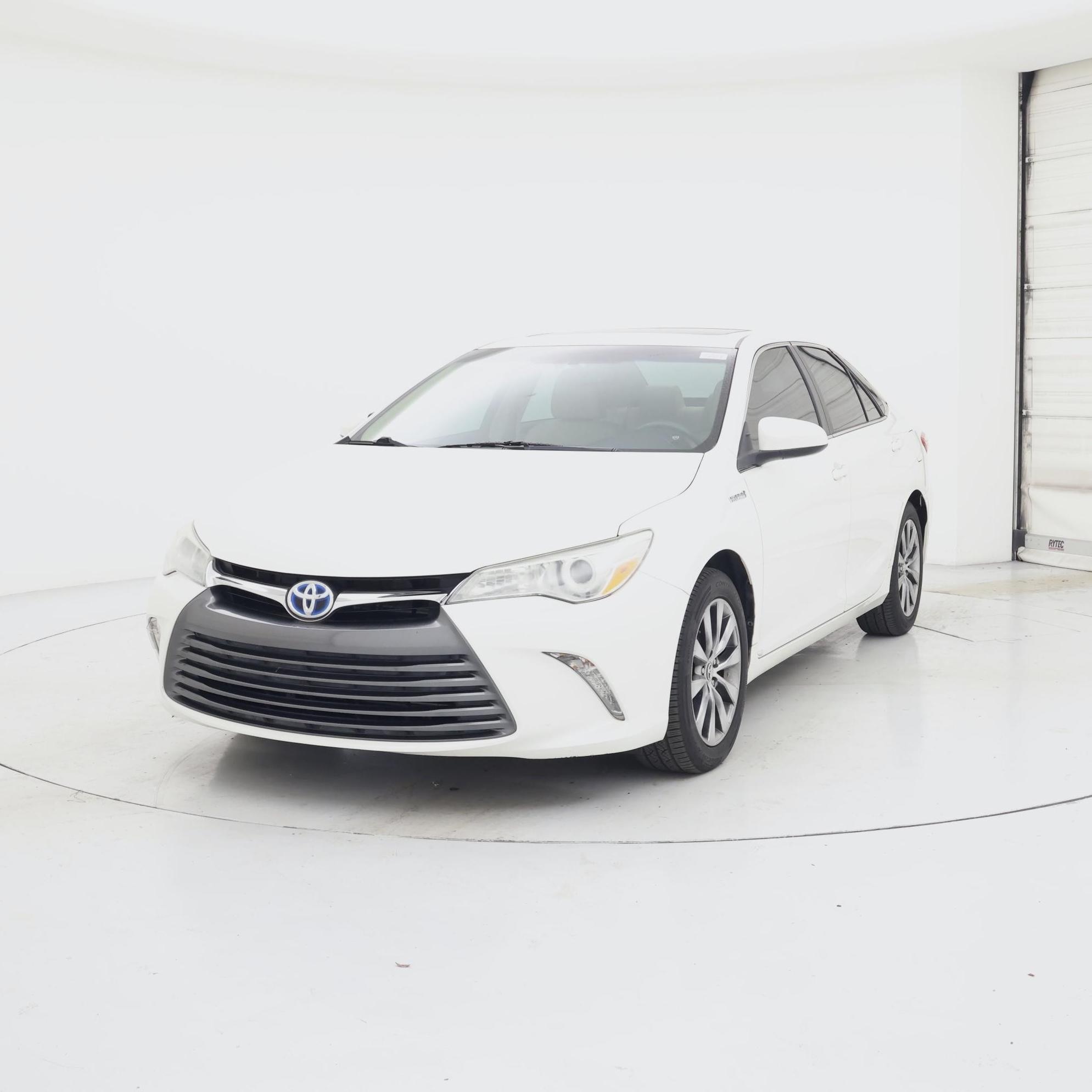 Thumbnail: 2016 Toyota Camry - 4