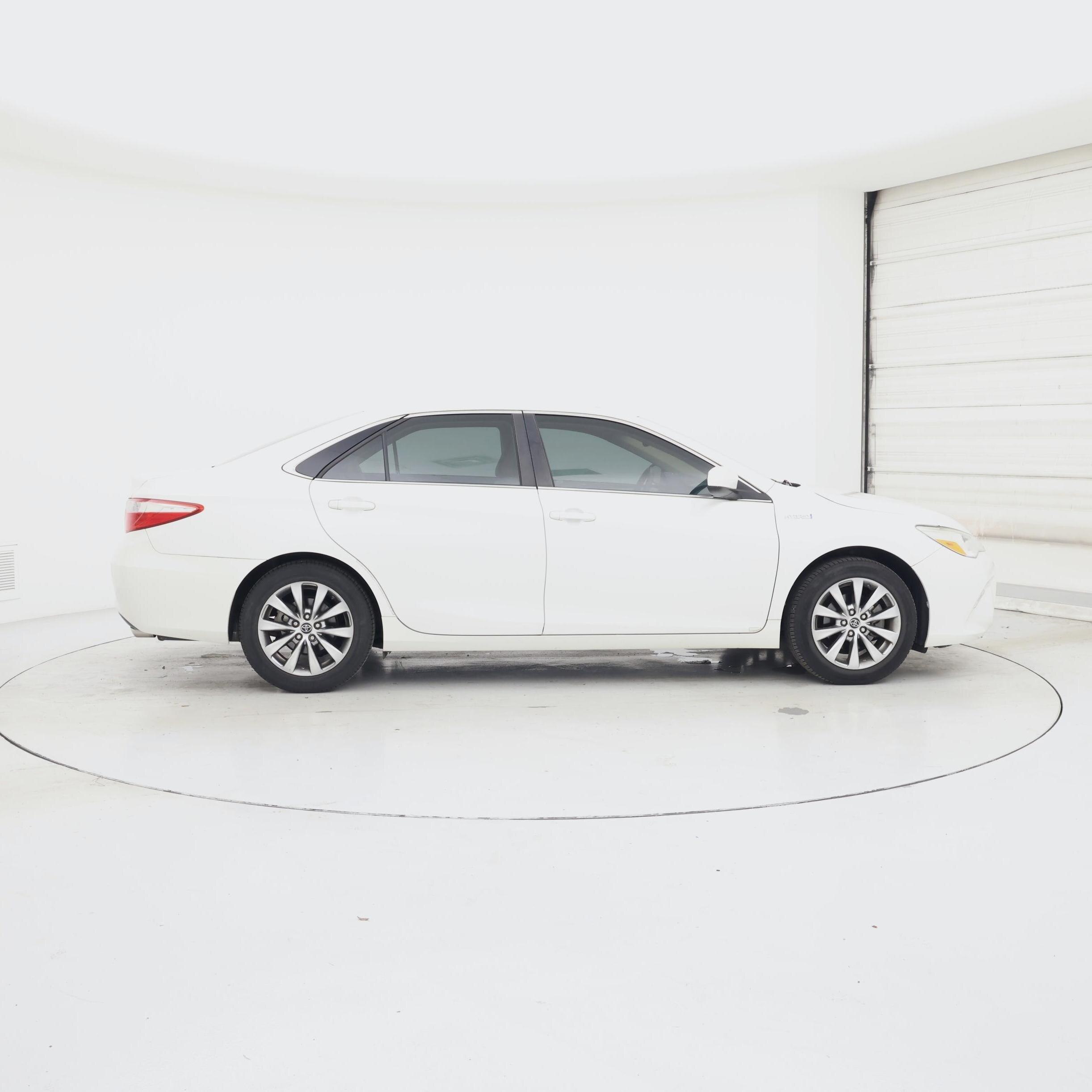 Thumbnail: 2016 Toyota Camry - 7